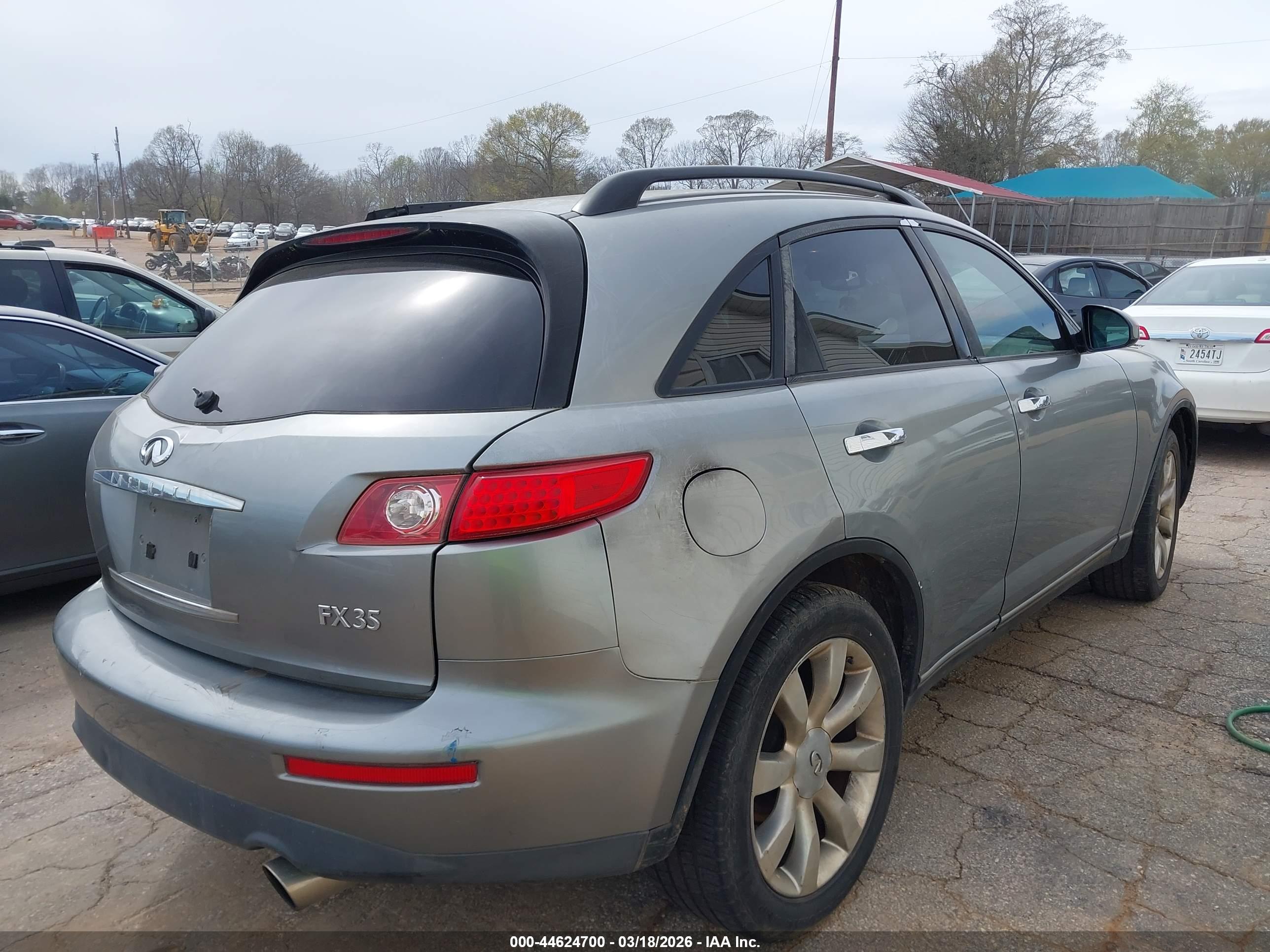 INFINITI FX35 image 4
