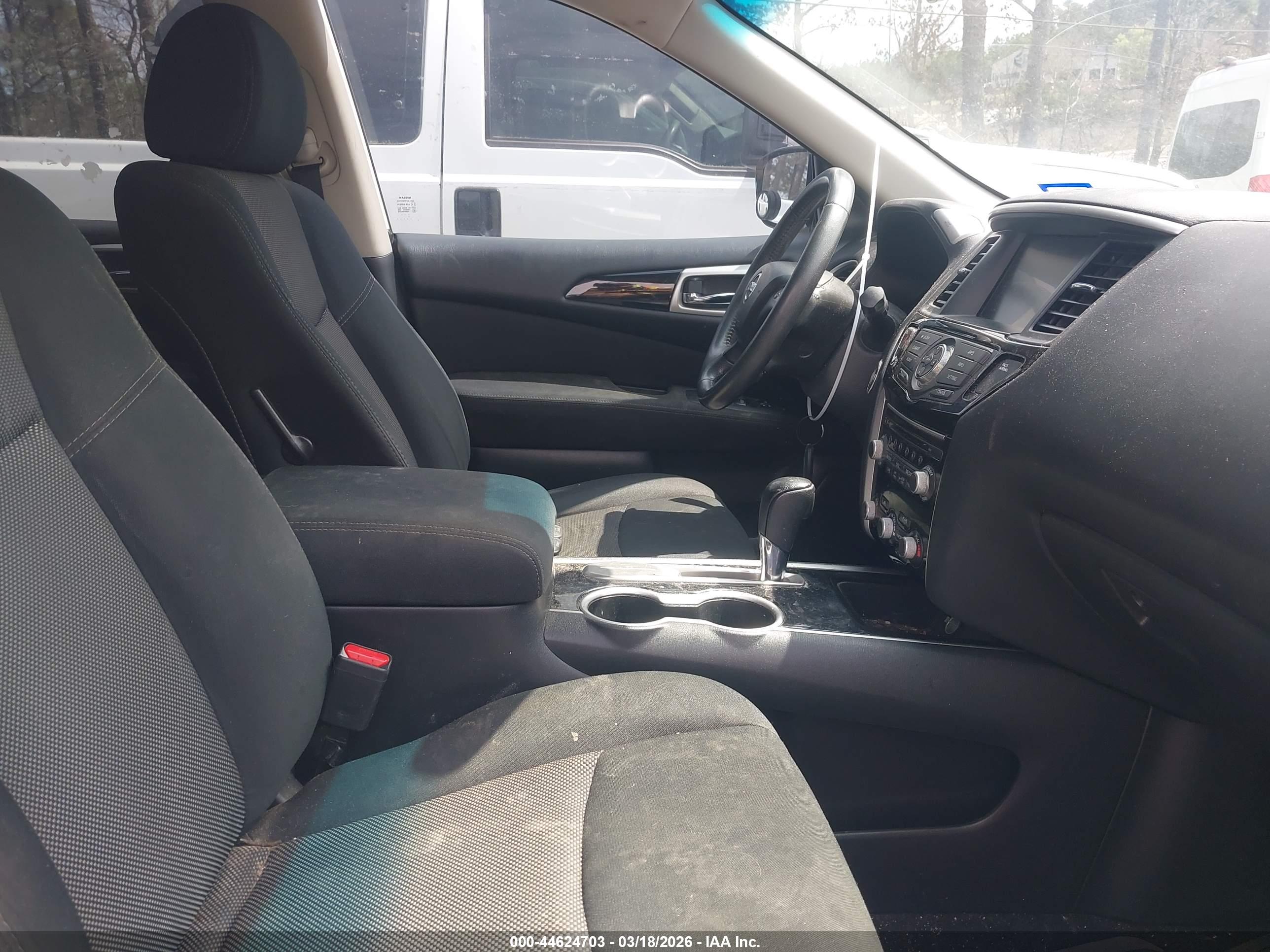 NISSAN PATHFINDER image 5