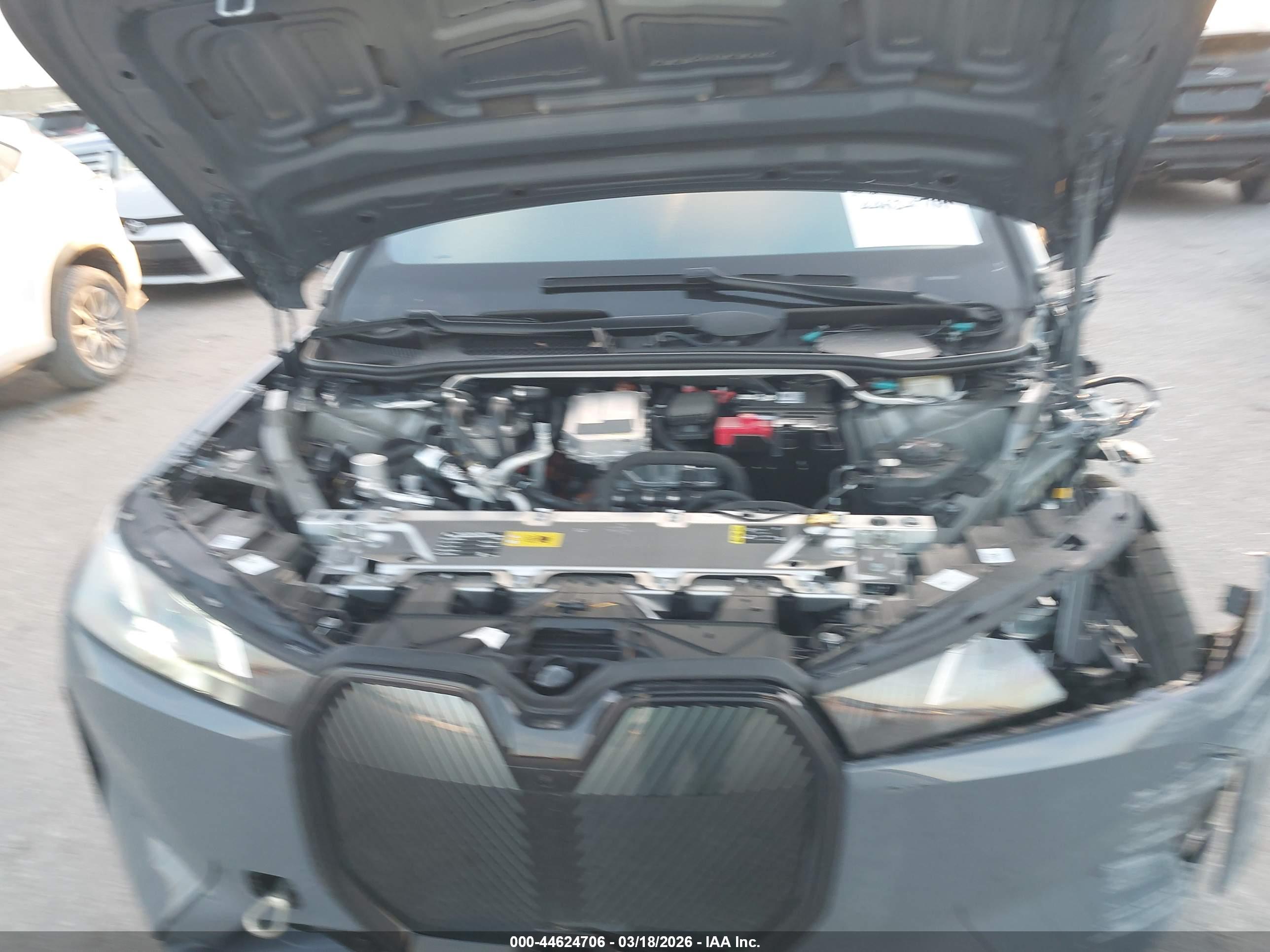 BMW IX image 10