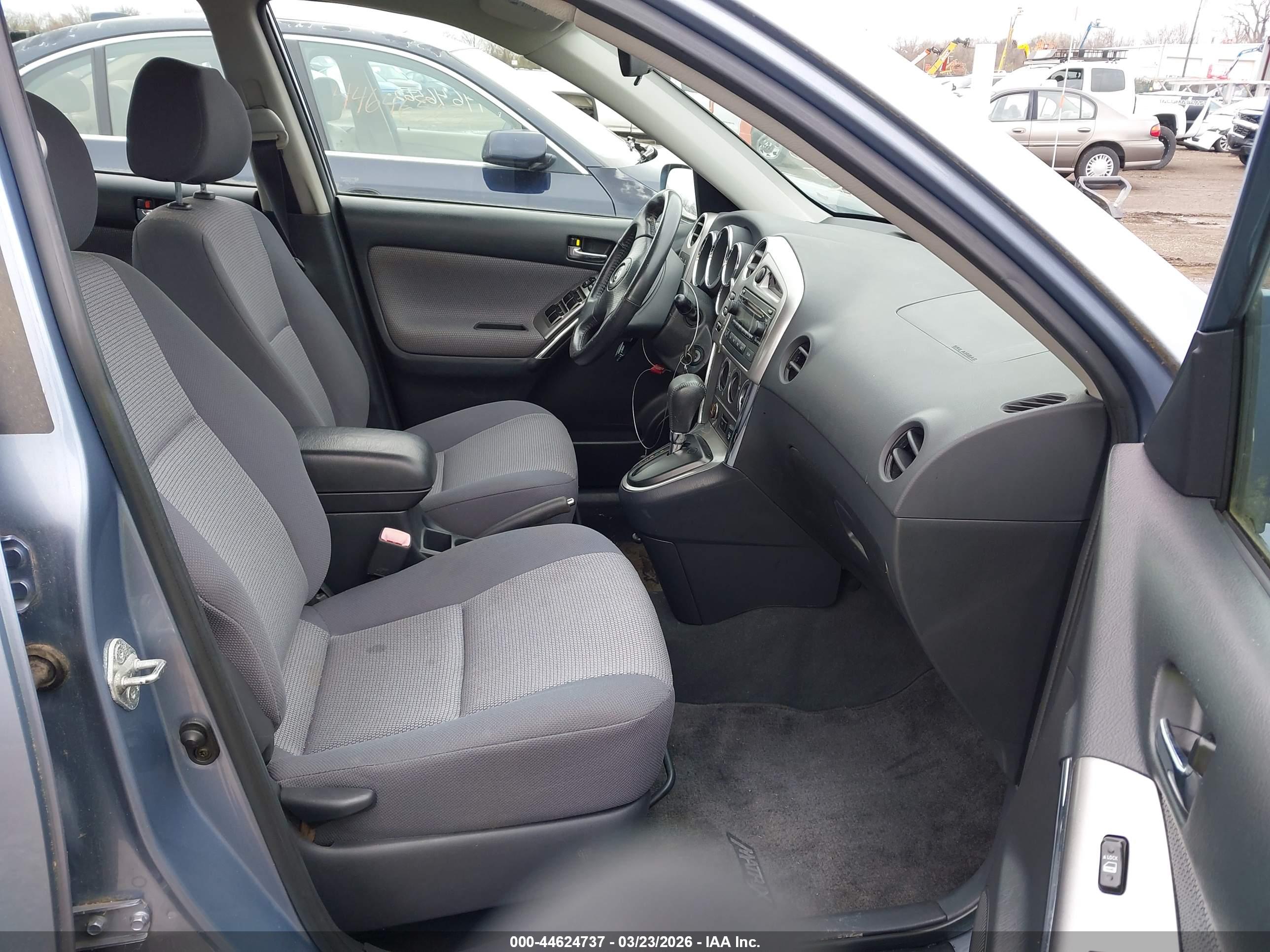 TOYOTA MATRIX image 5