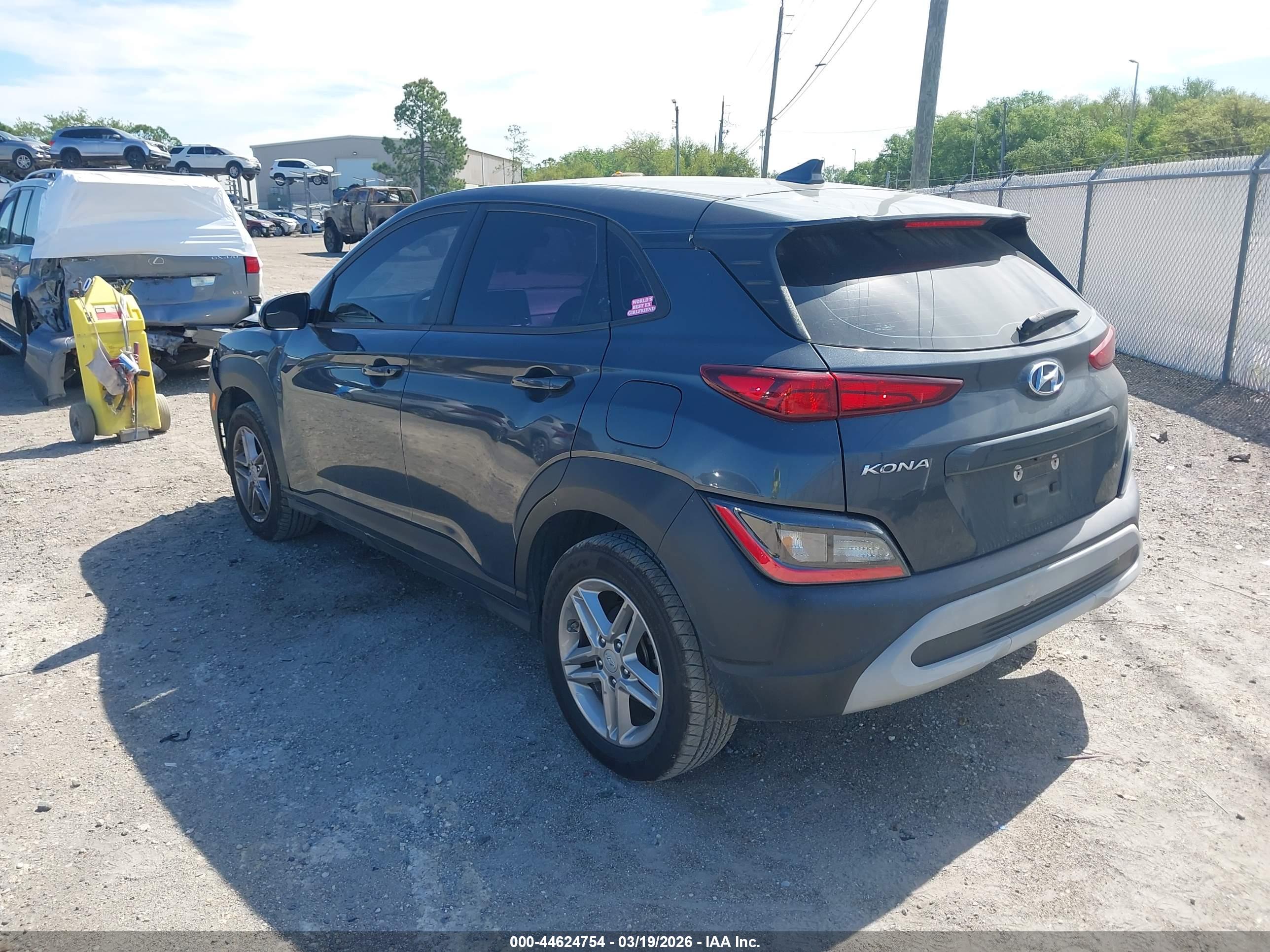 HYUNDAI KONA image 3