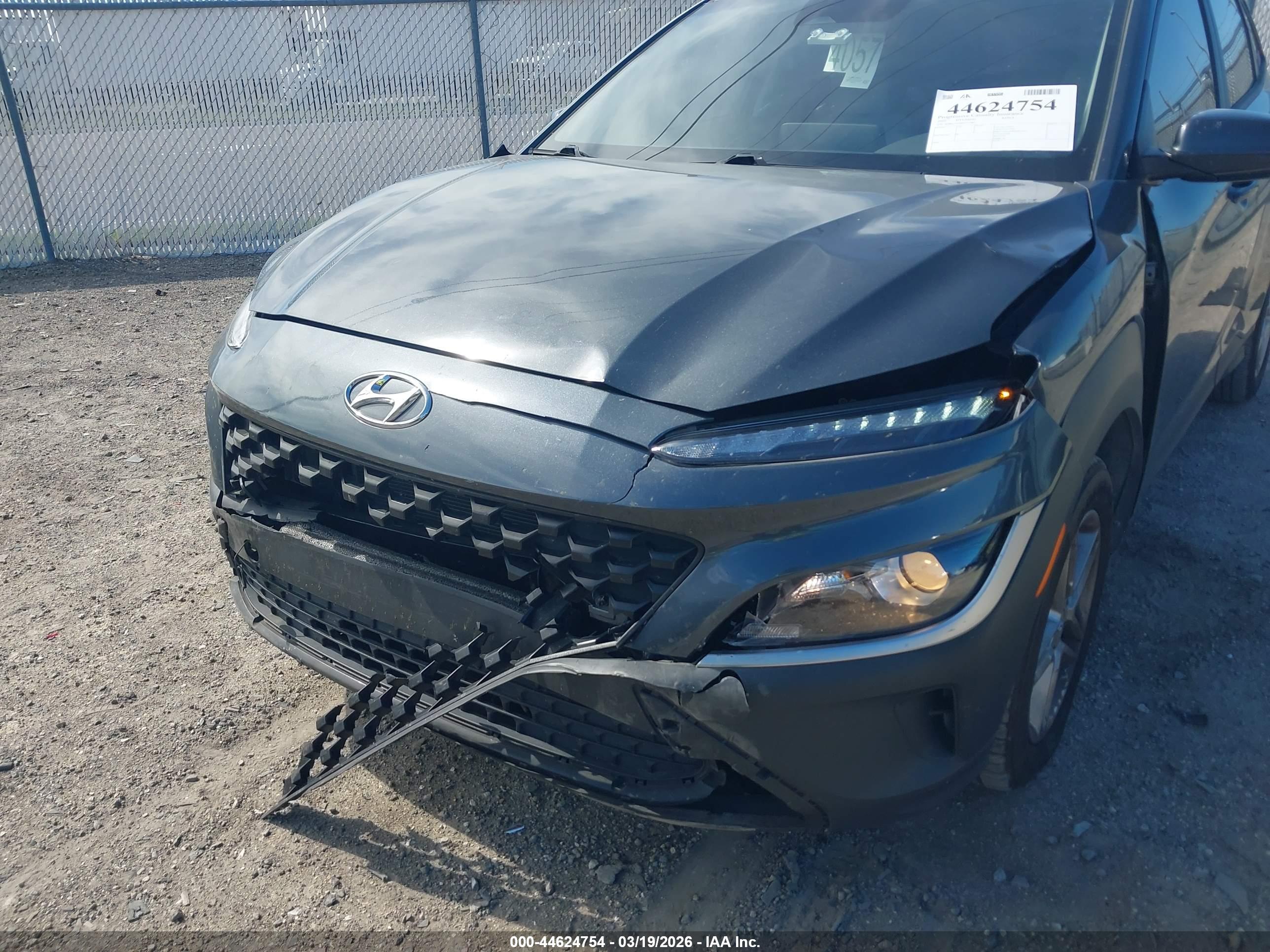 HYUNDAI KONA image 6