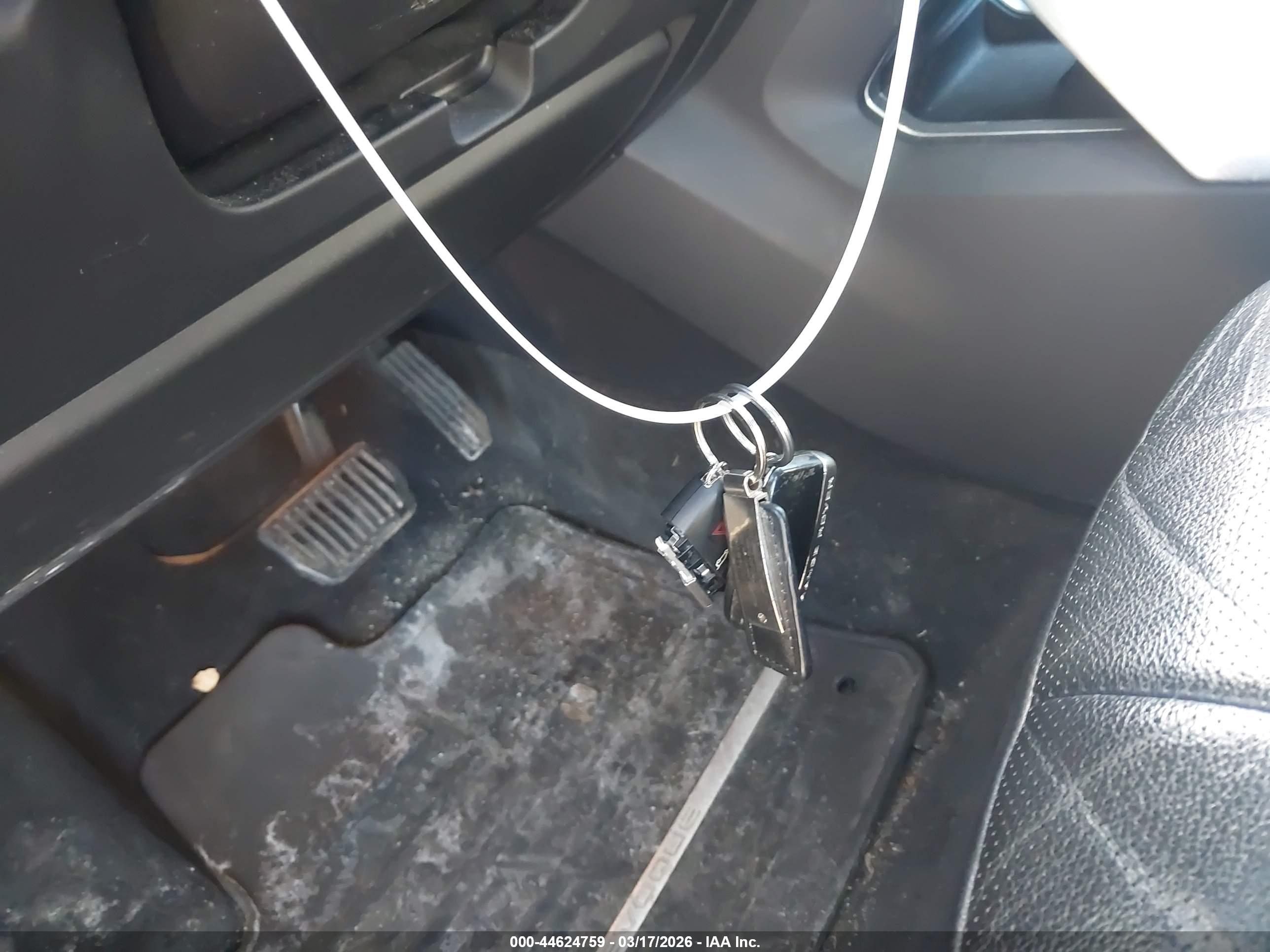 LAND ROVER image 11