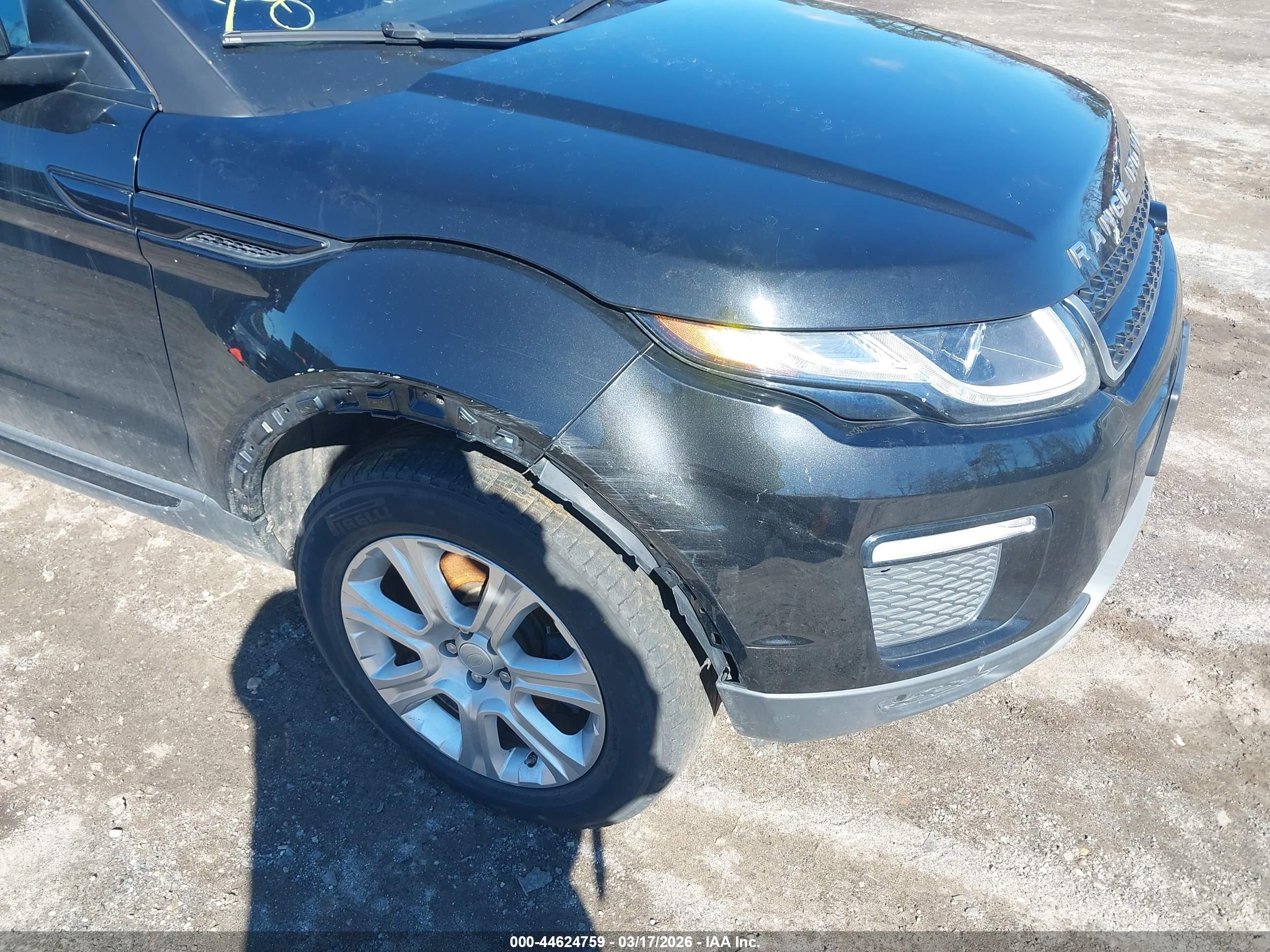 LAND ROVER image 6