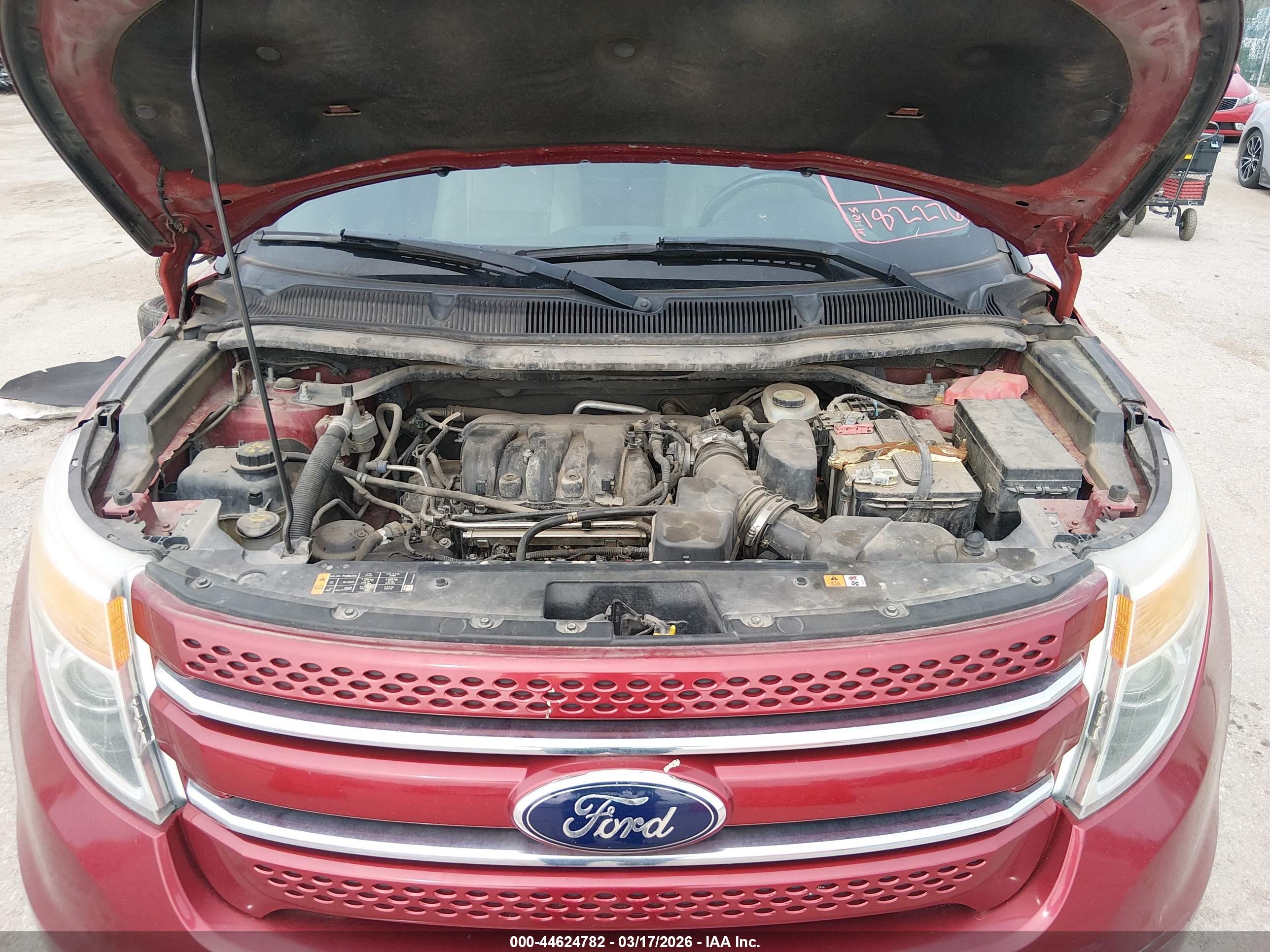 FORD EXPLORER image 10