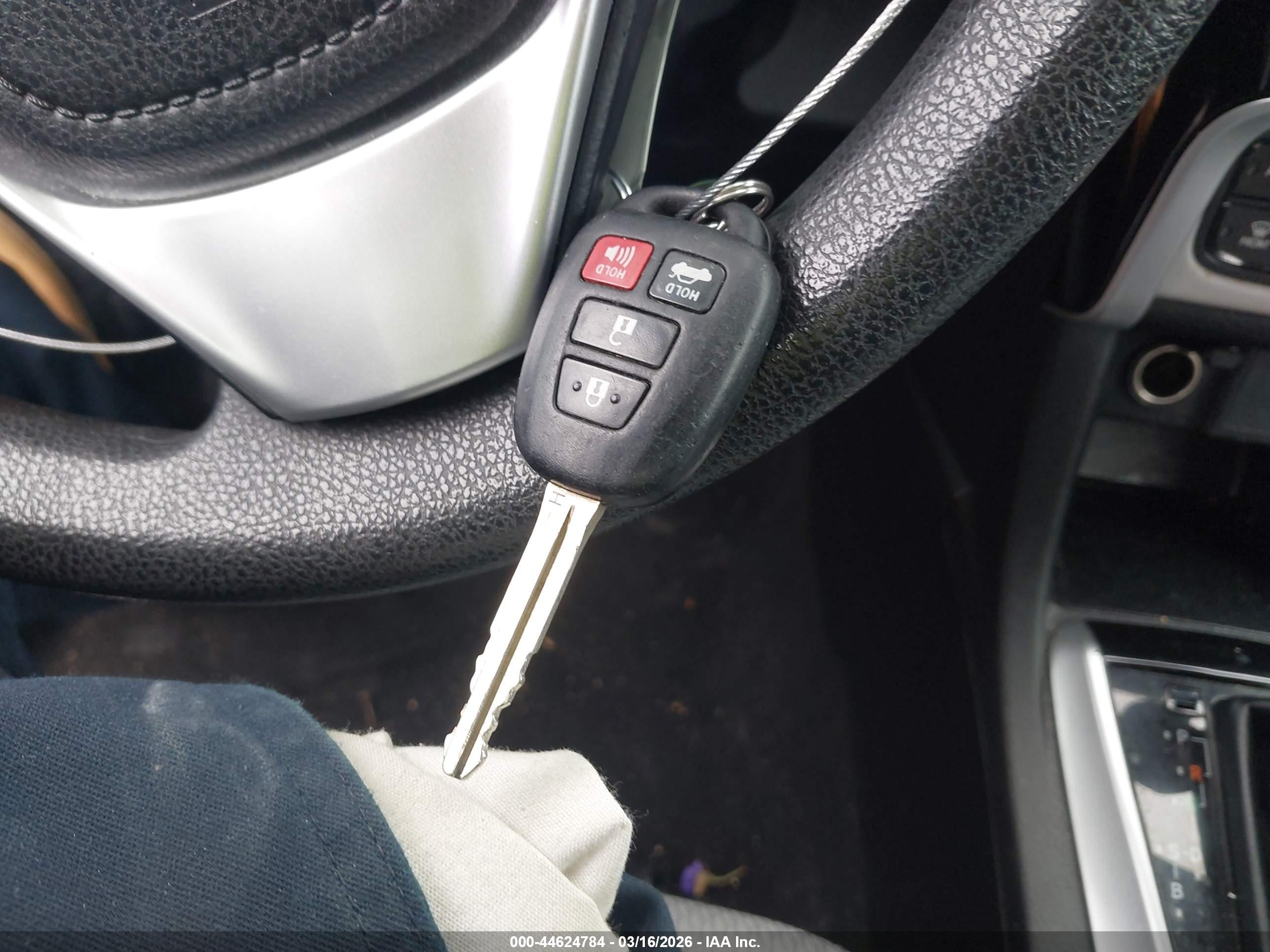 TOYOTA COROLLA image 11