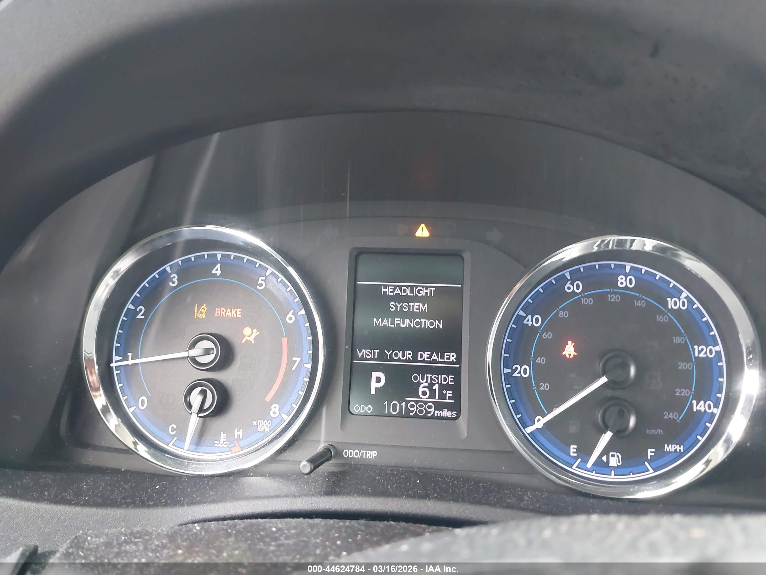 TOYOTA COROLLA image 7