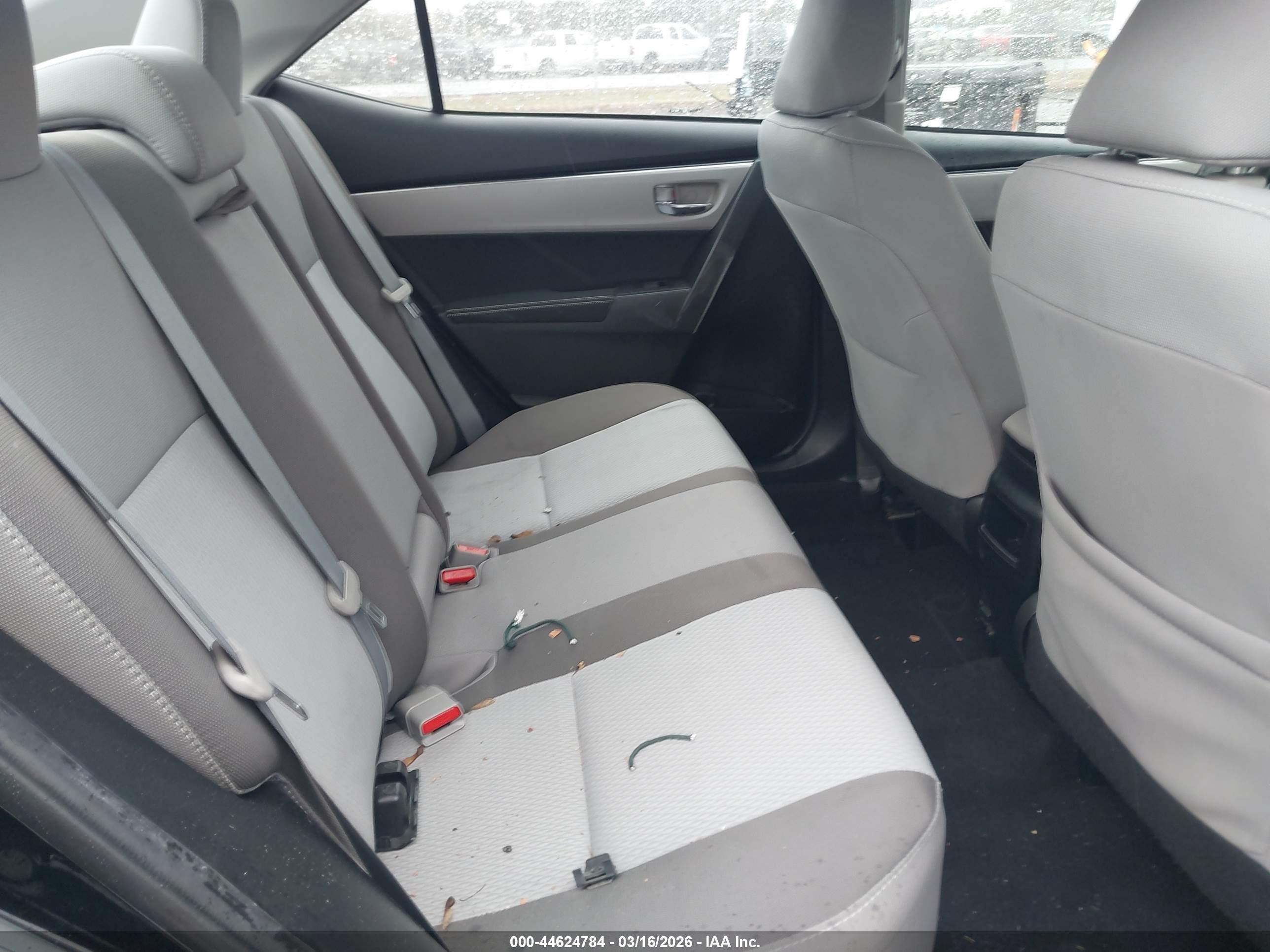 TOYOTA COROLLA image 8