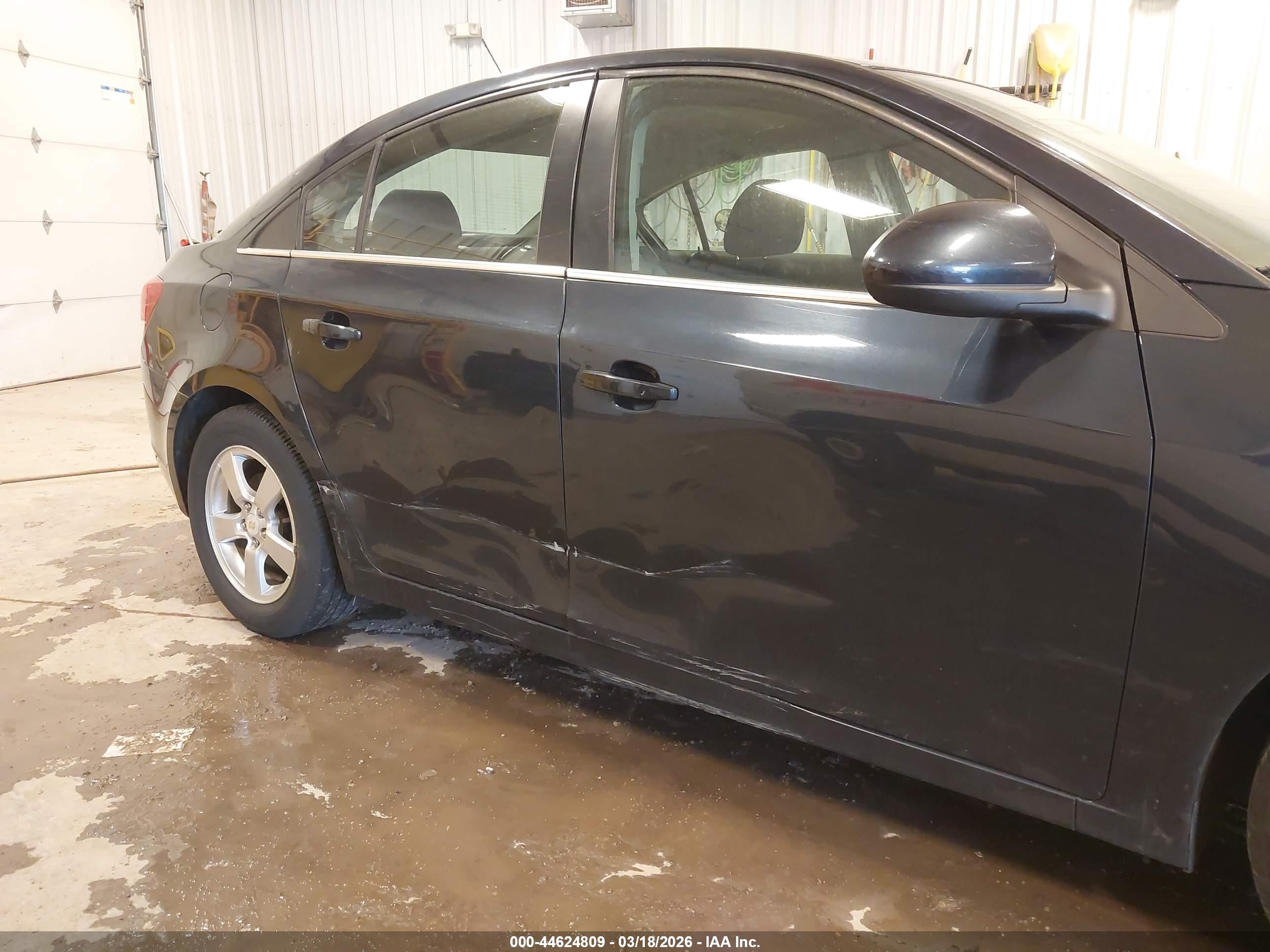 CHEVROLET CRUZE image 6