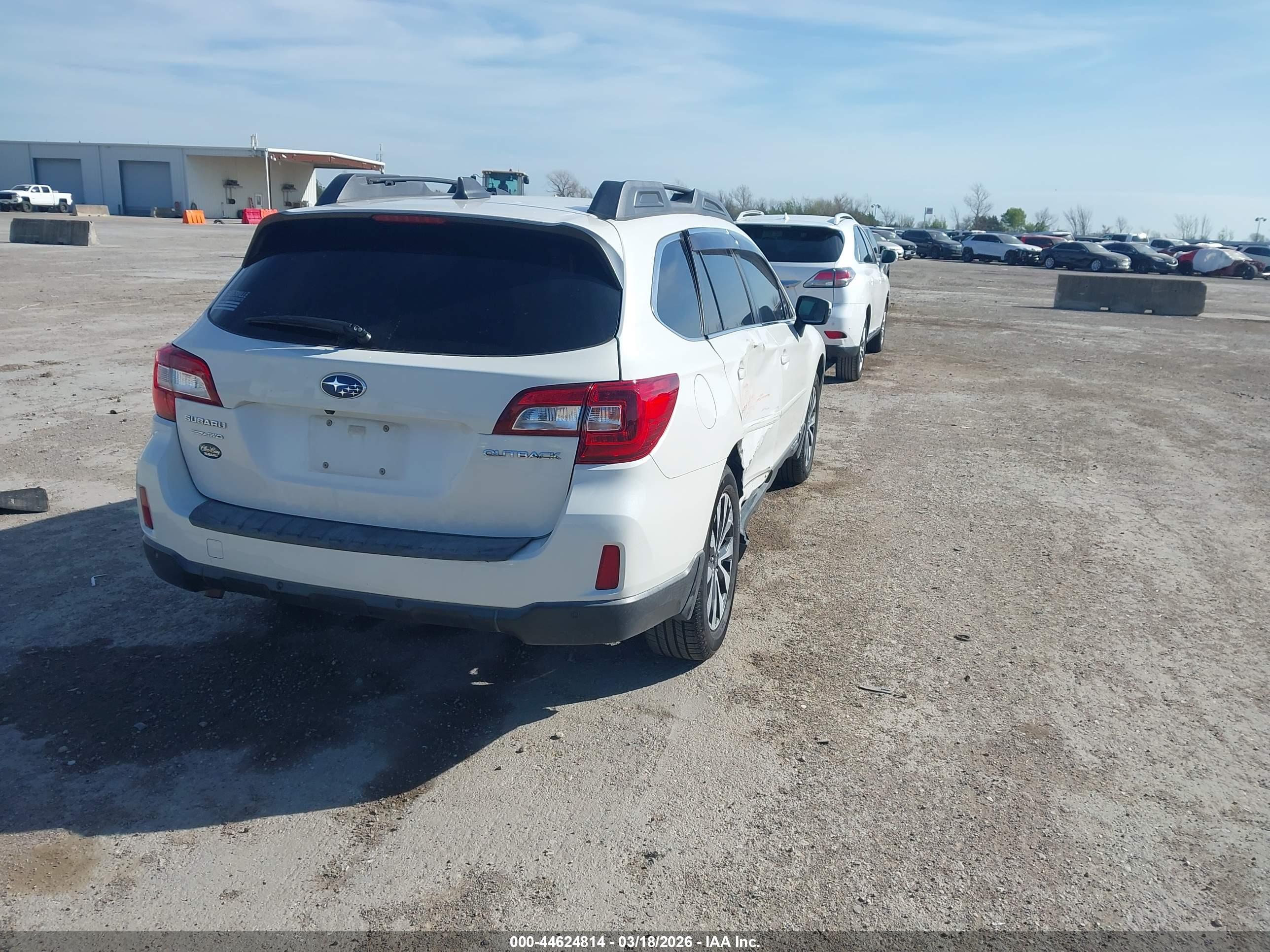 SUBARU OUTBACK image 4