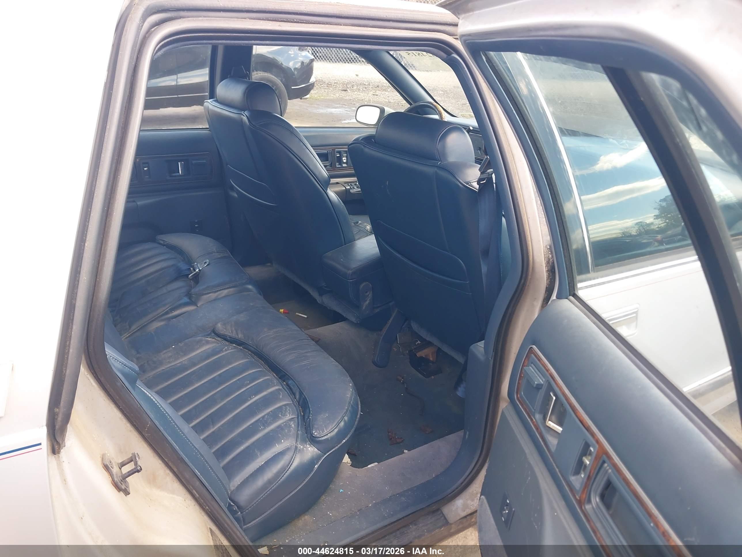 BUICK ROADMASTER image 8