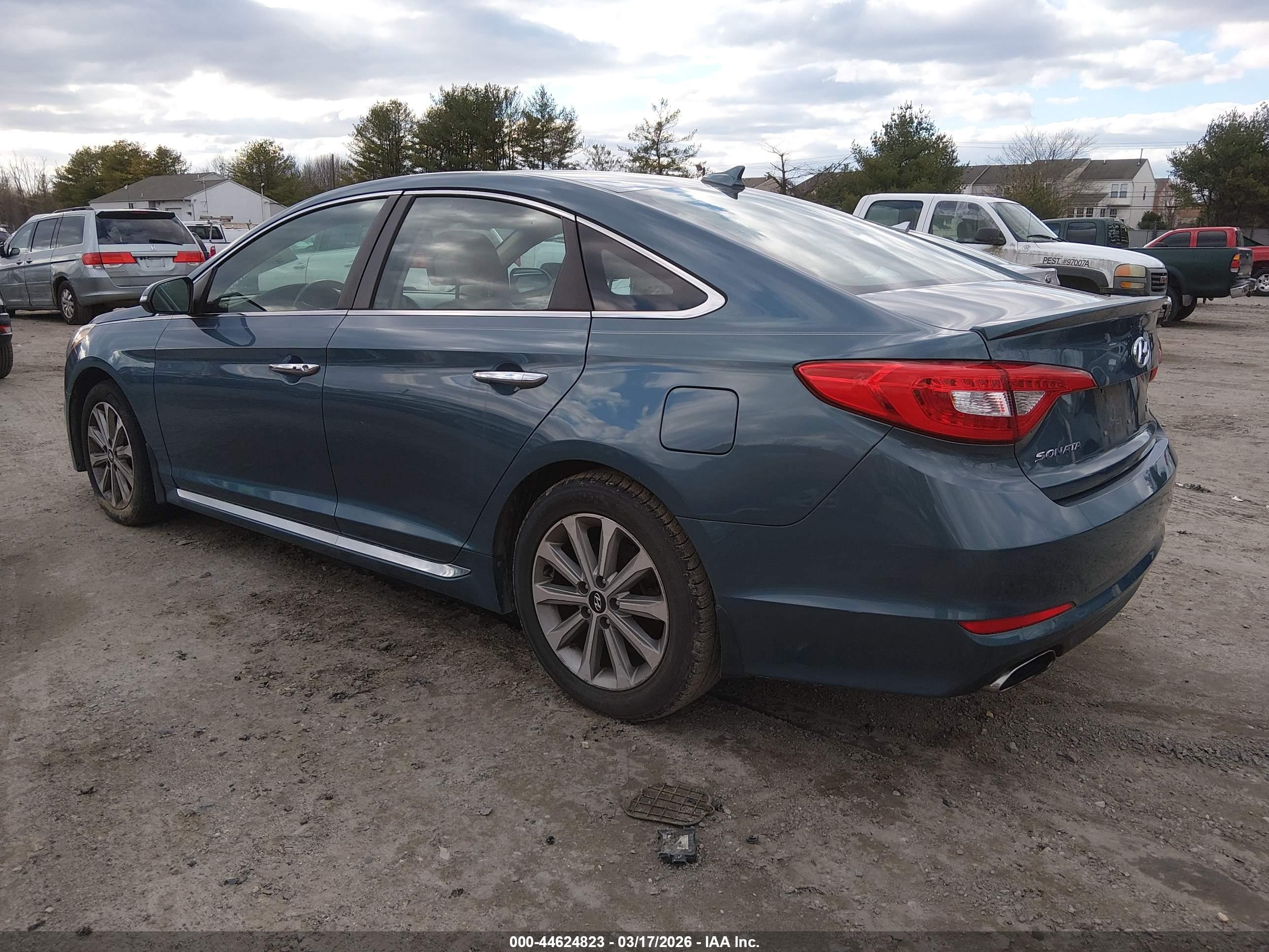 HYUNDAI SONATA image 3