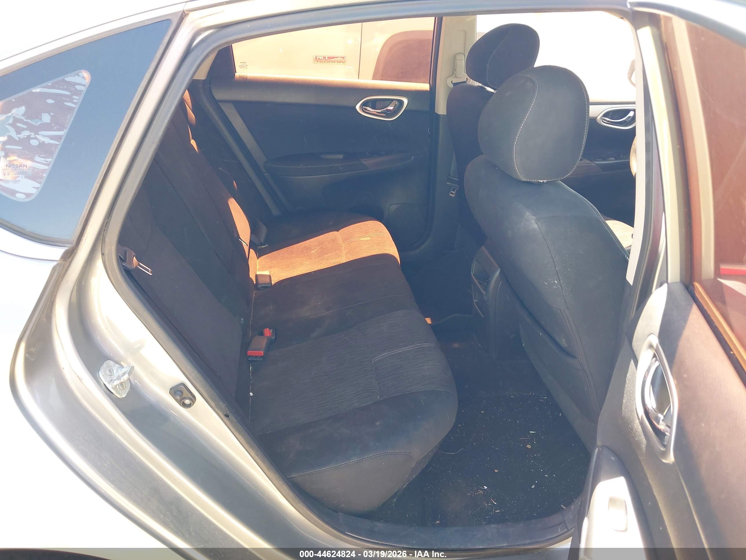 NISSAN SENTRA image 8