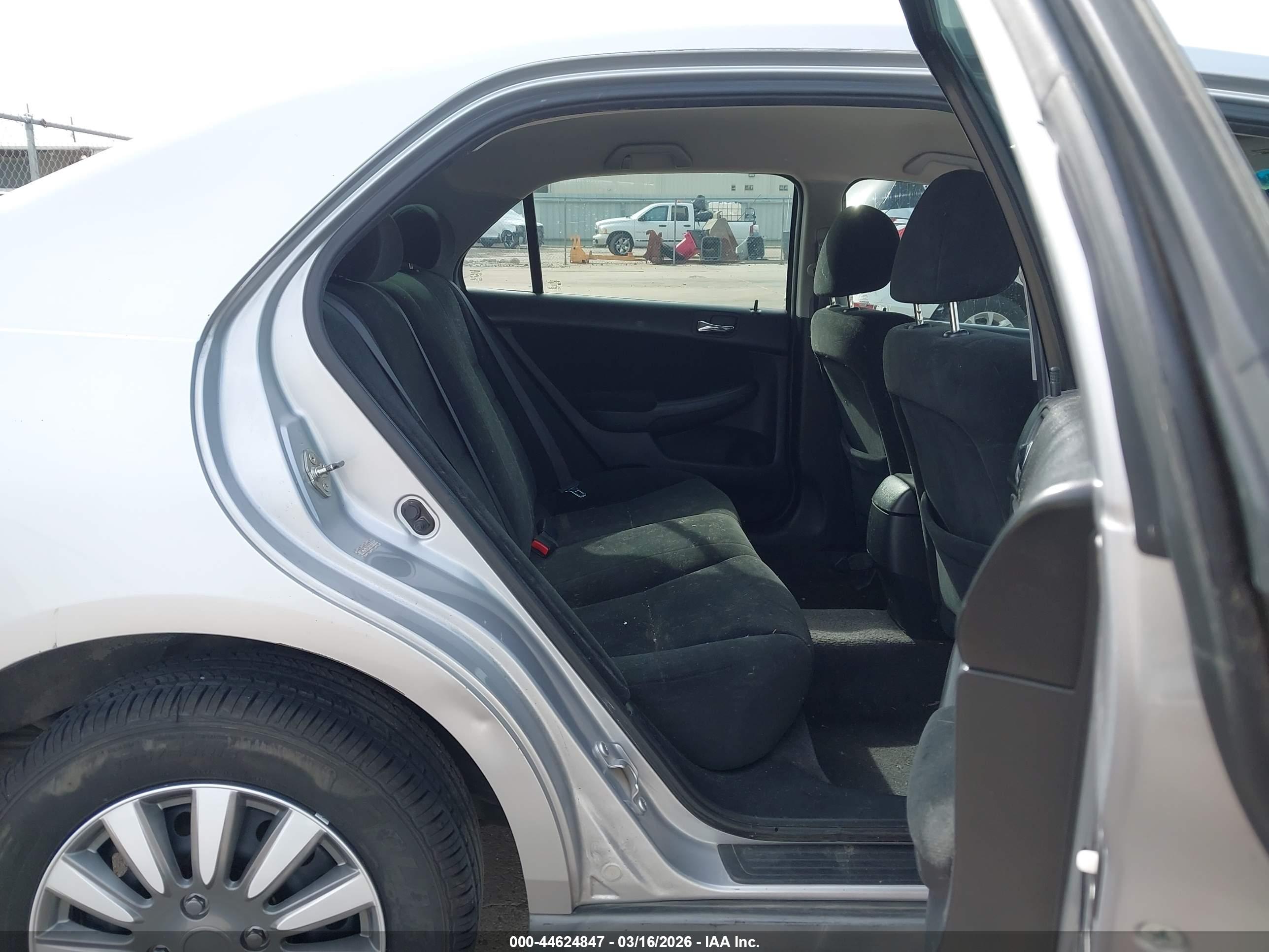 HONDA ACCORD image 8