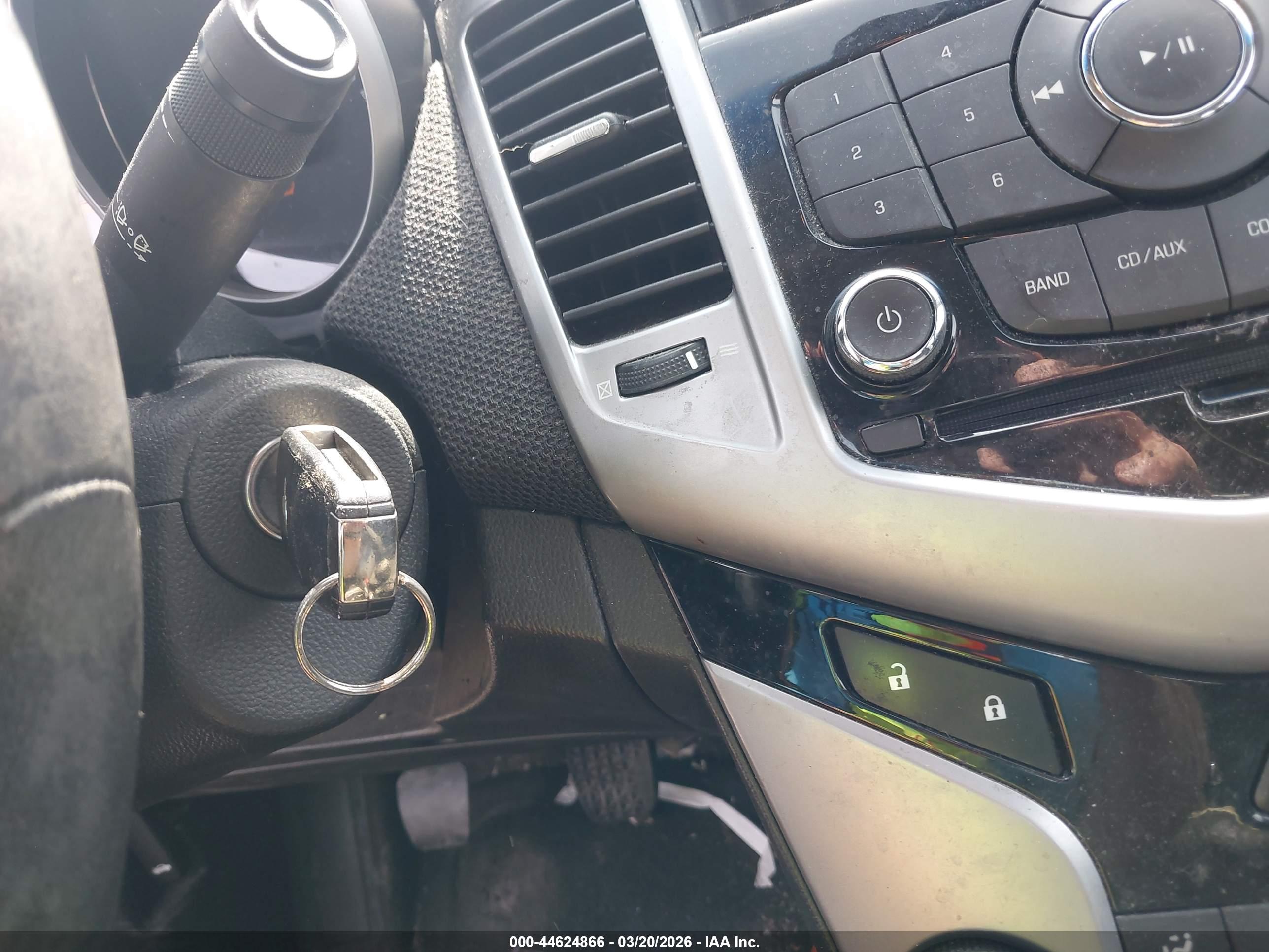 CHEVROLET CRUZE image 11