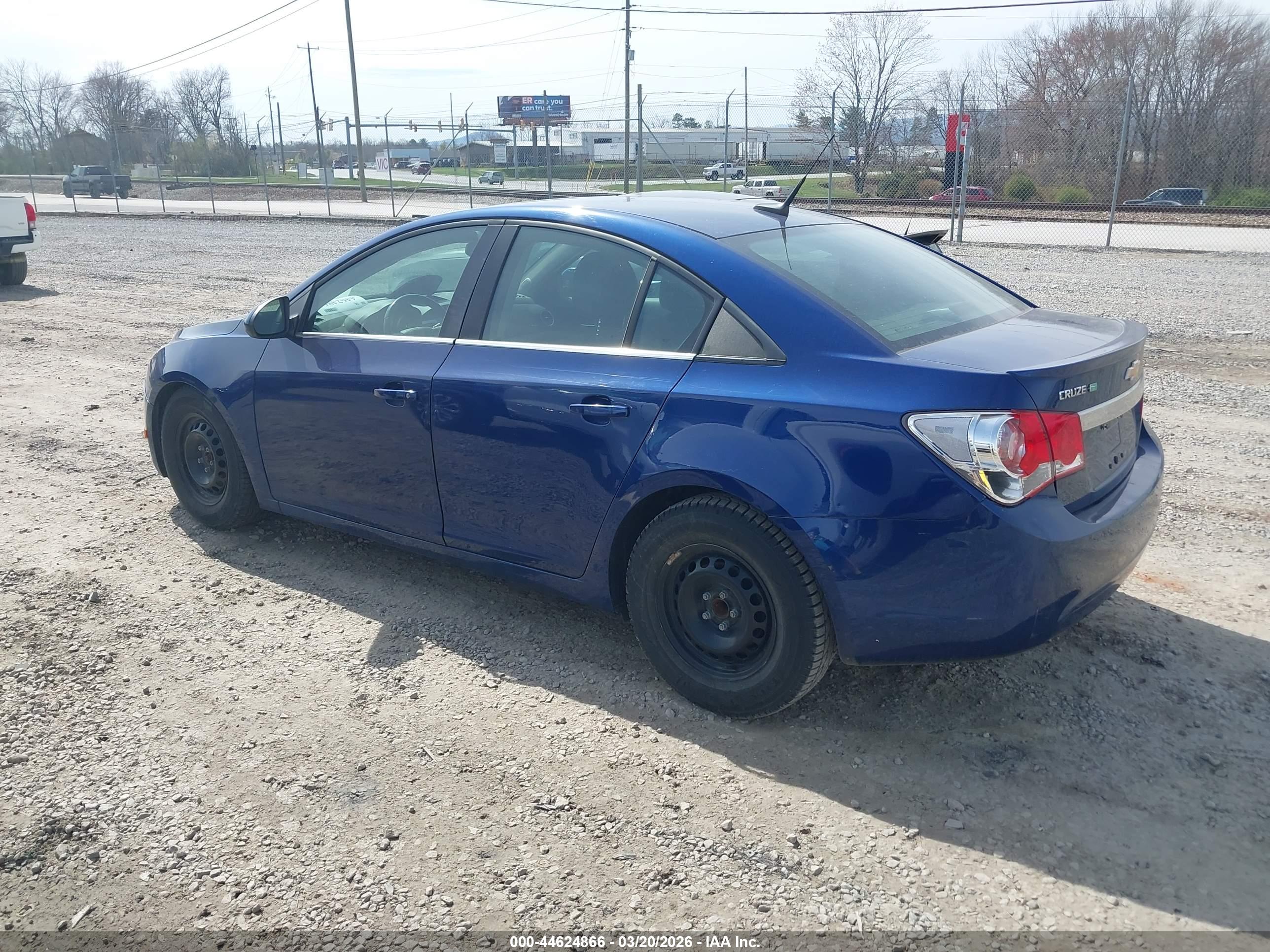 CHEVROLET CRUZE image 3