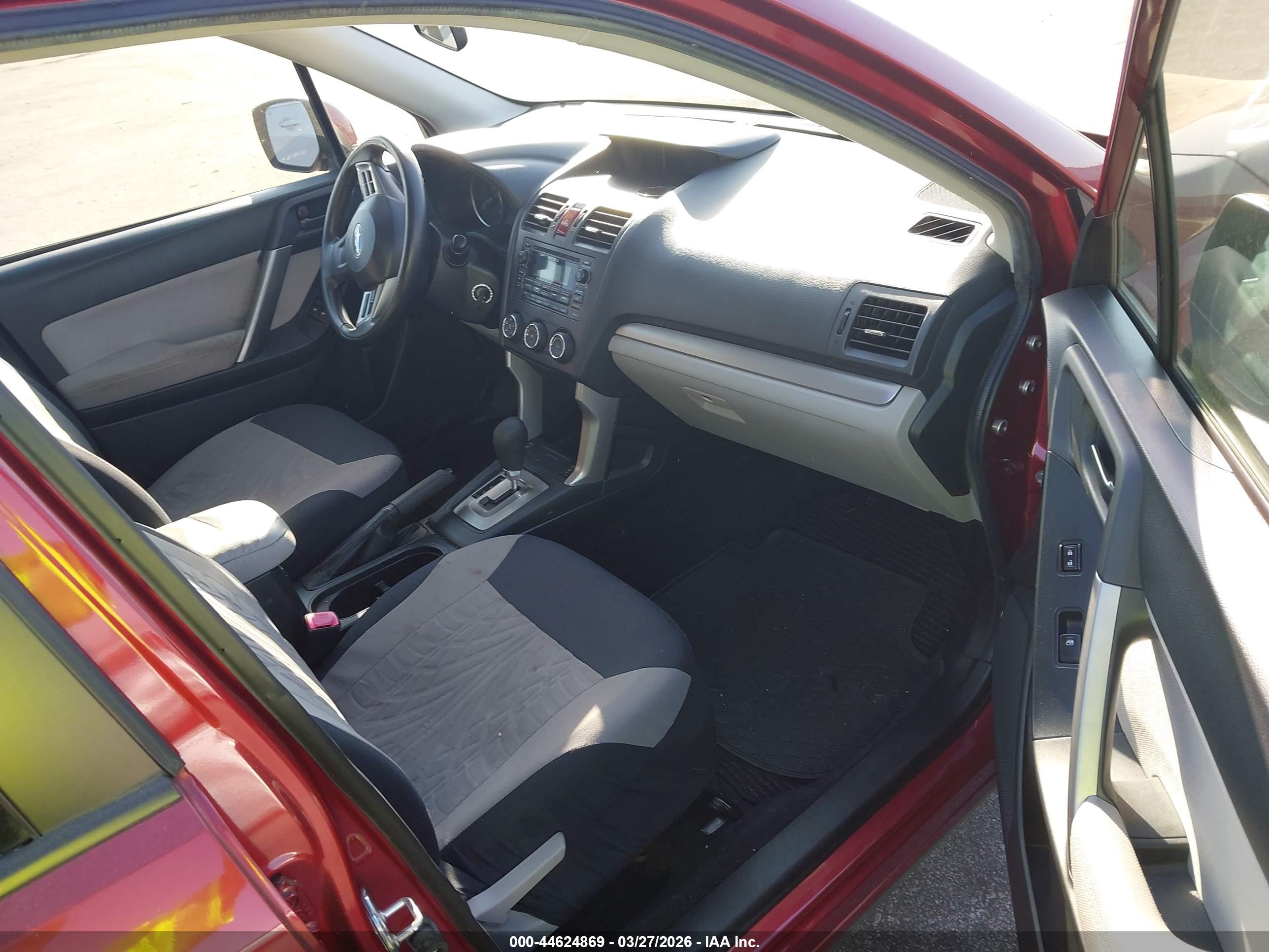 SUBARU FORESTER image 5