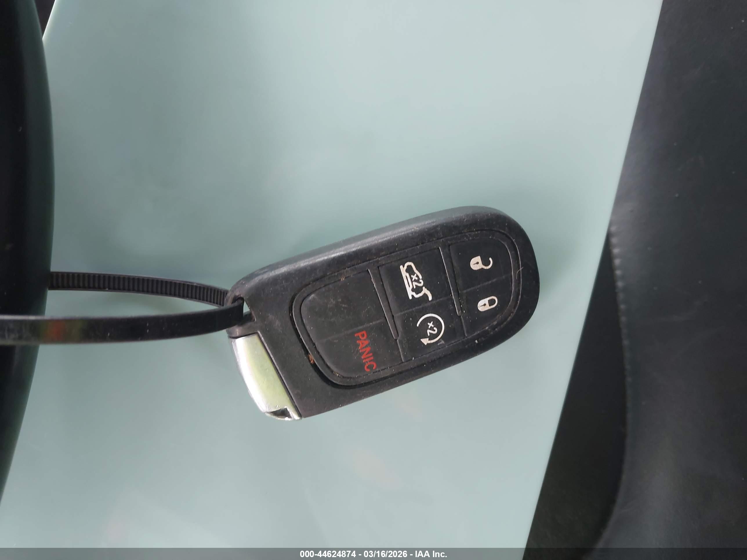 JEEP CHEROKEE image 11