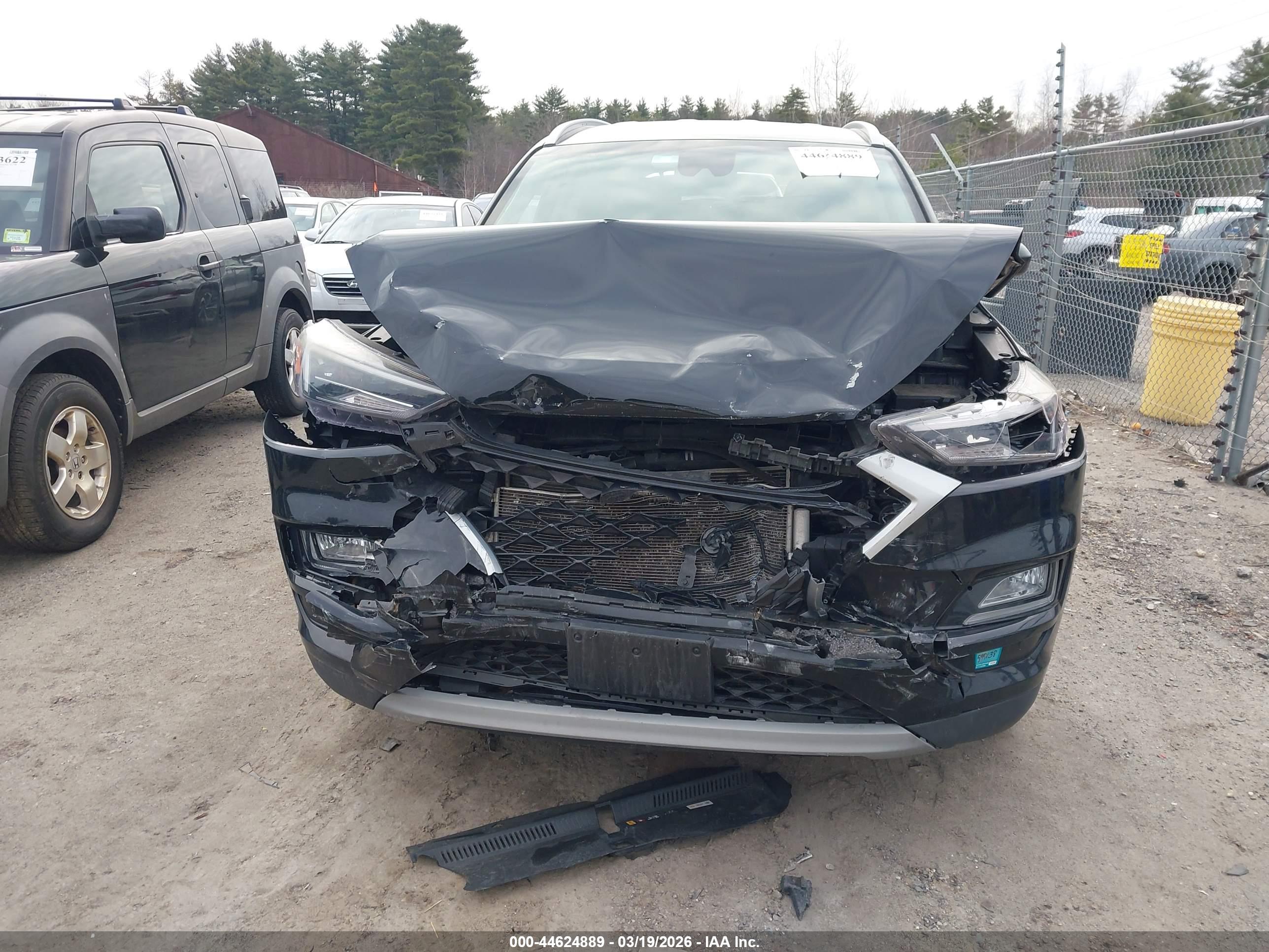 HYUNDAI TUCSON image 6