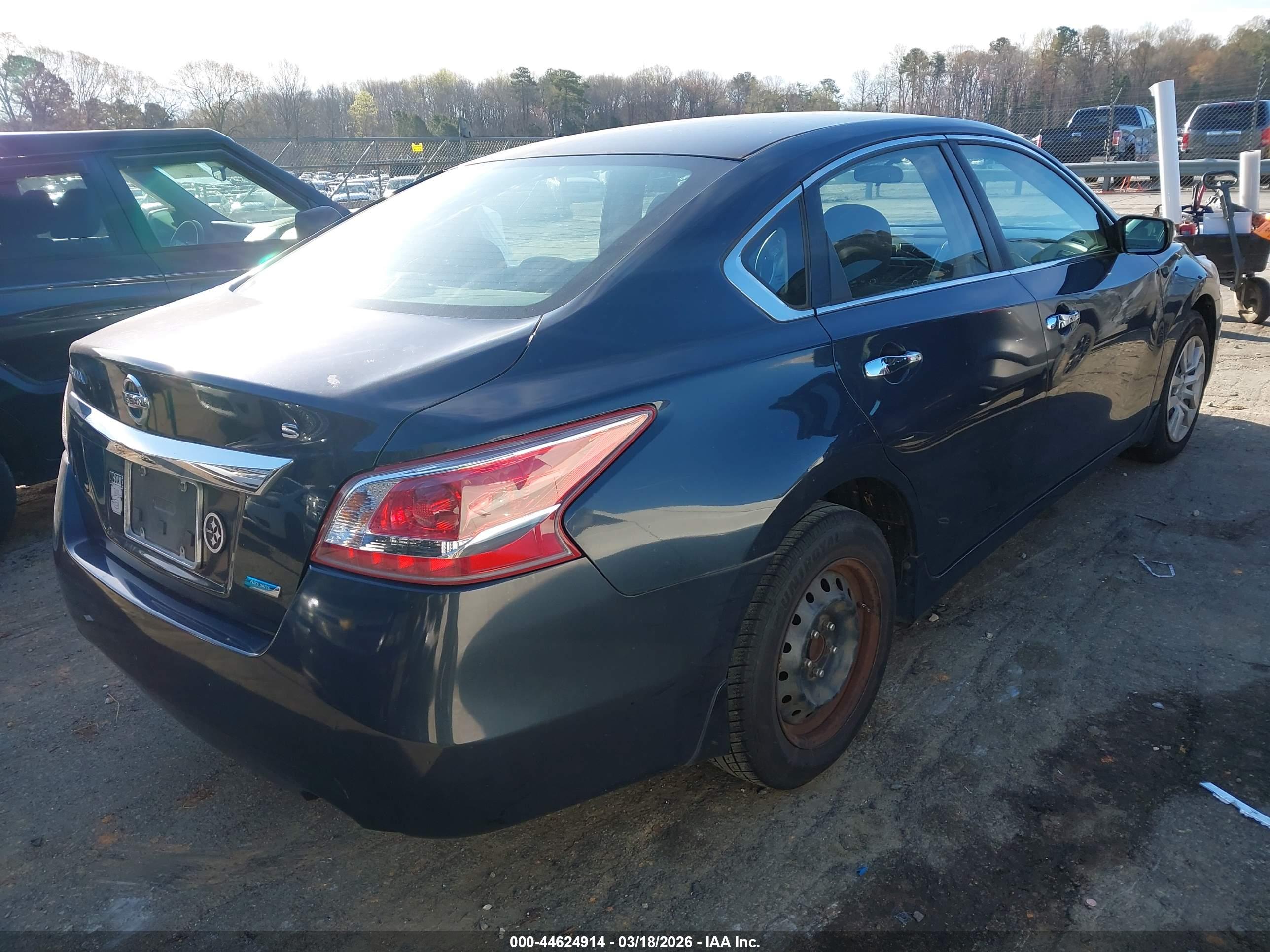 NISSAN ALTIMA image 4