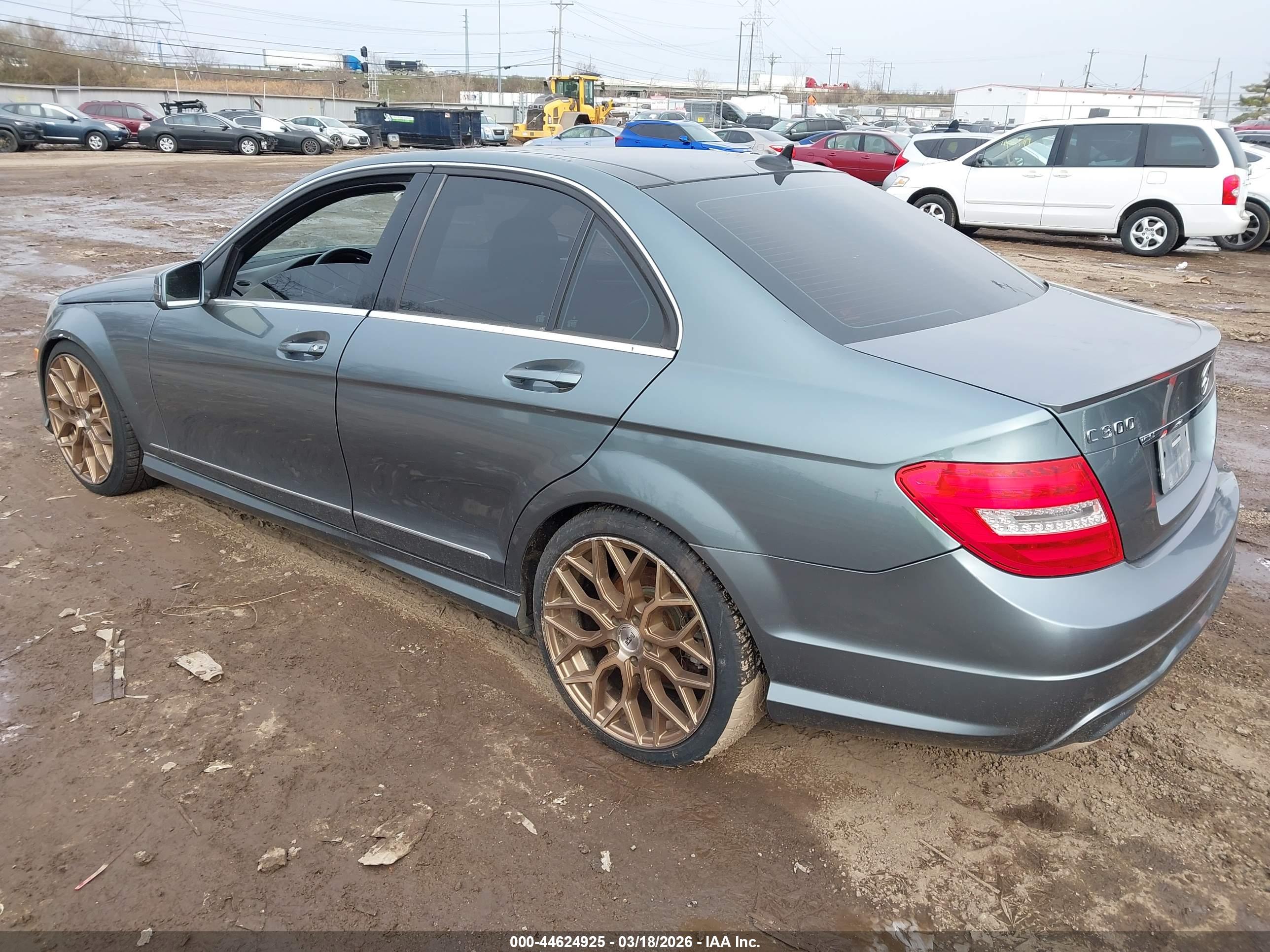 MERCEDES-BENZ C image 3