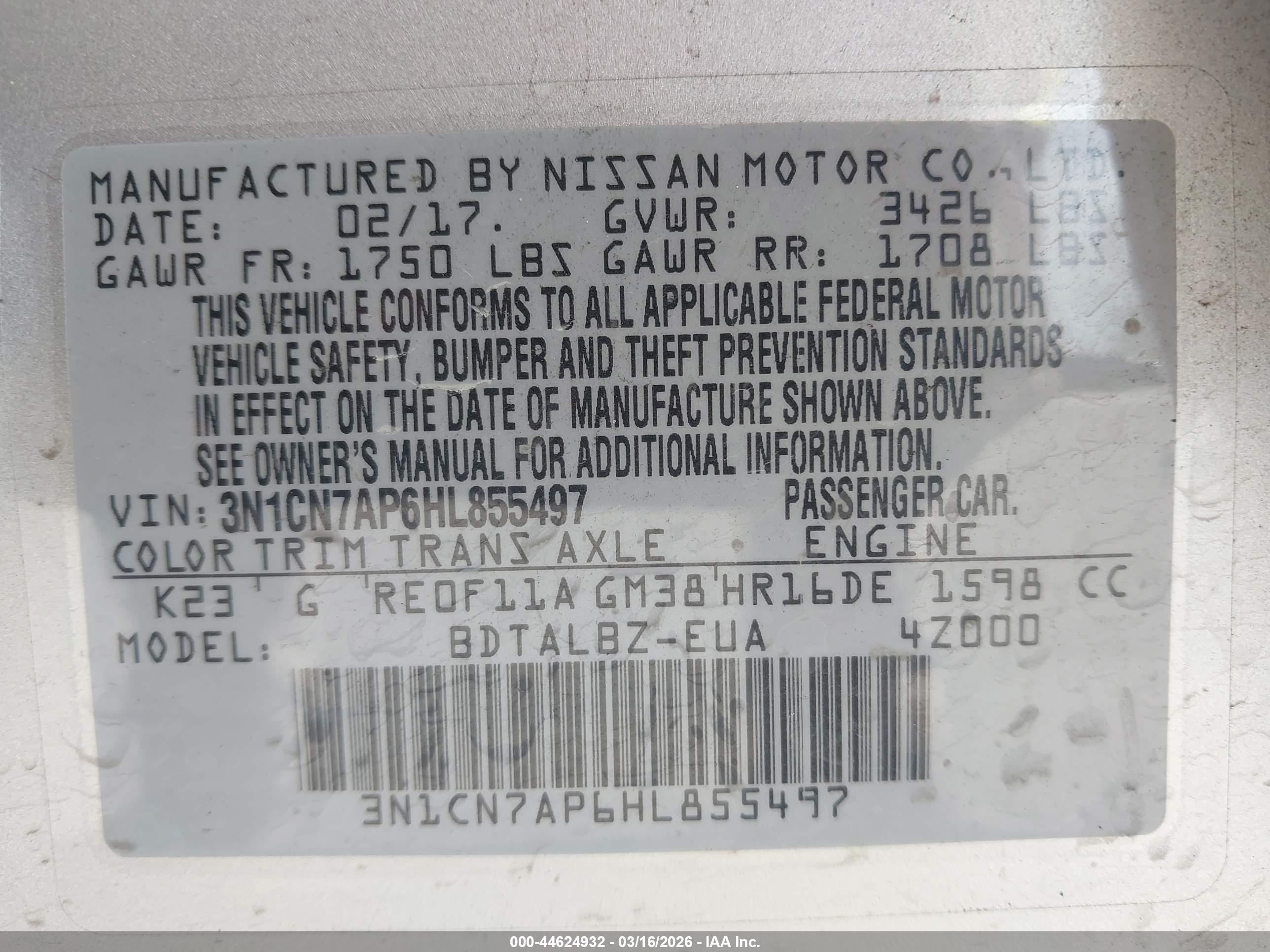 NISSAN VERSA image 9