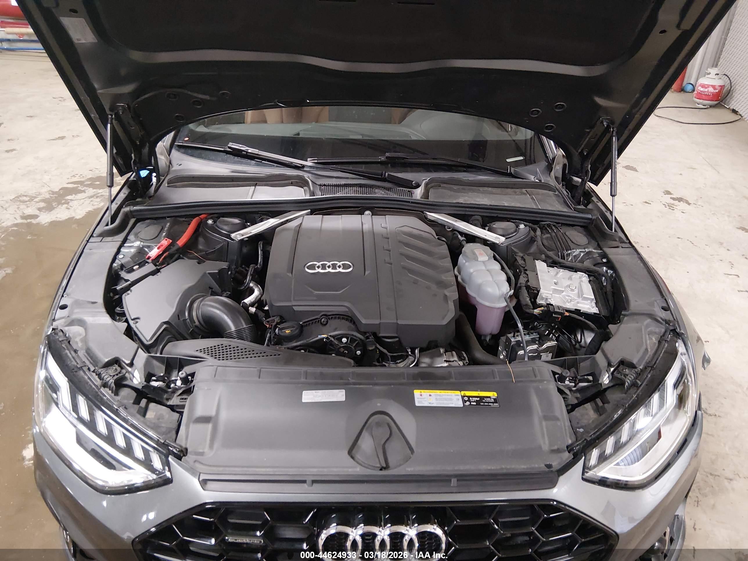 AUDI A4 image 10