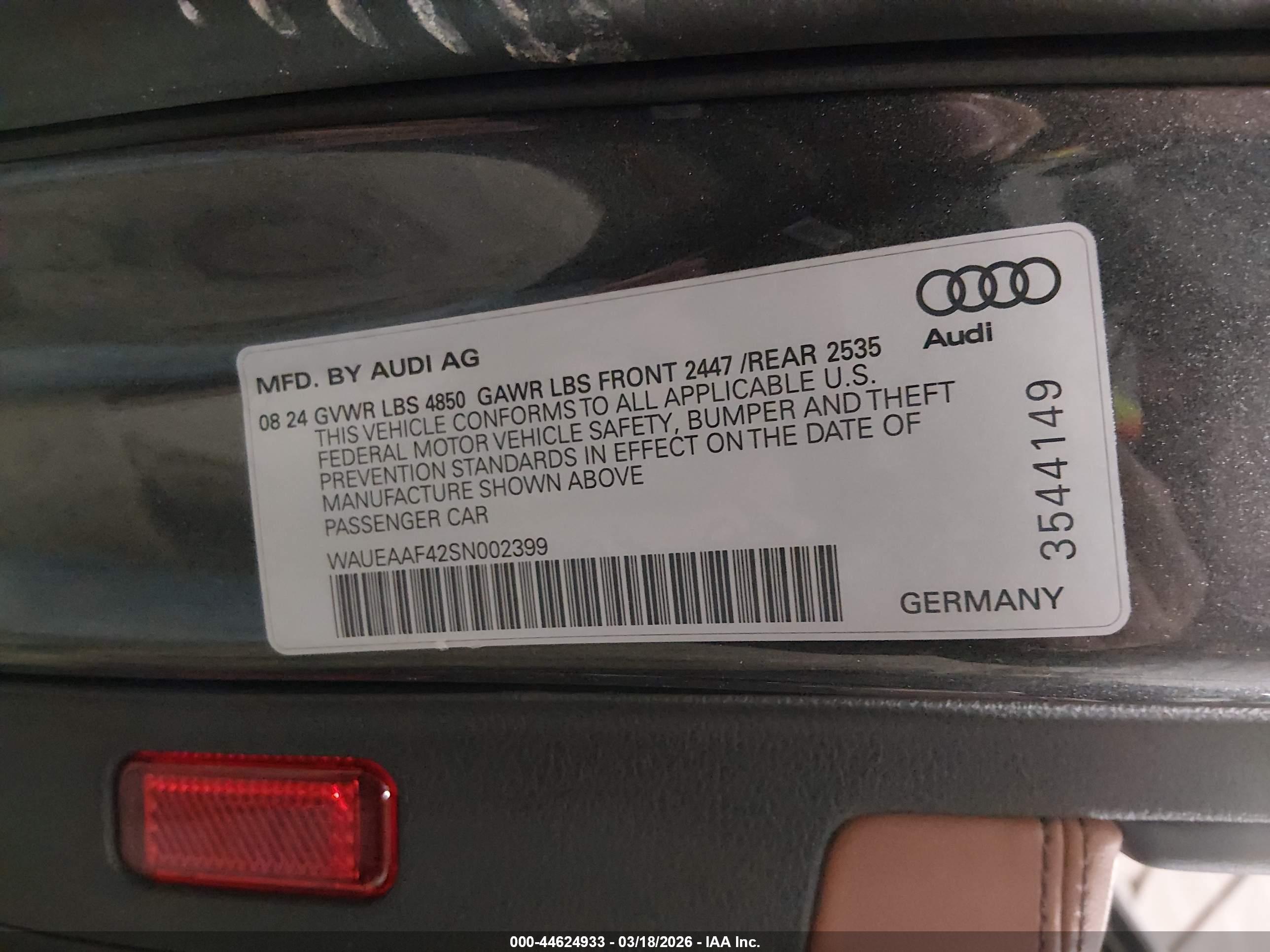 AUDI A4 image 9