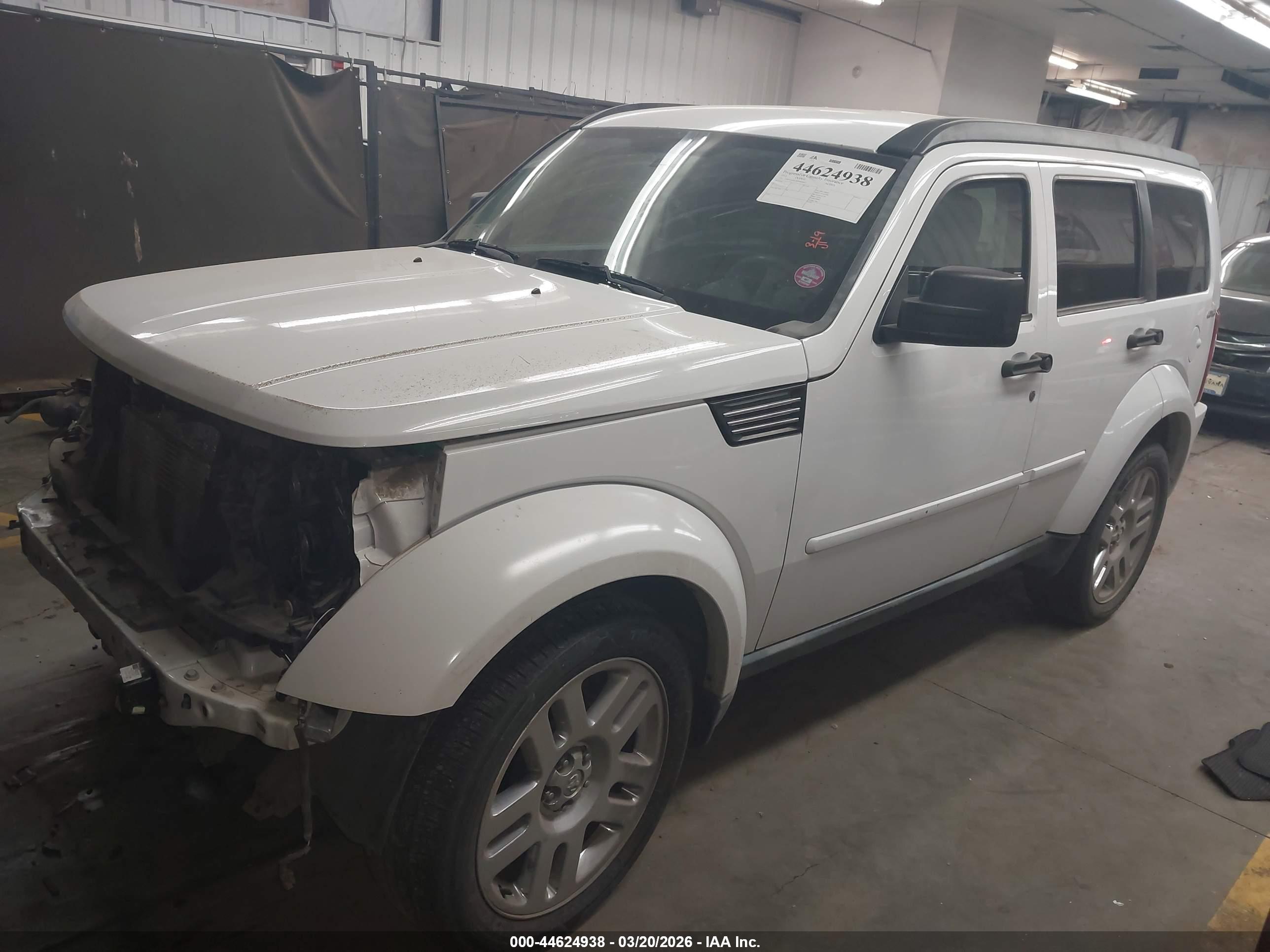 DODGE NITRO image 2