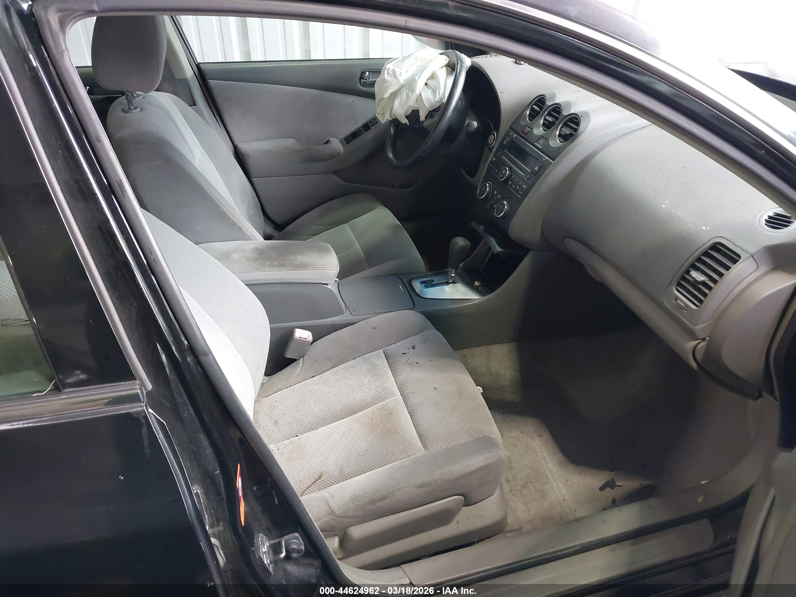 NISSAN ALTIMA image 5