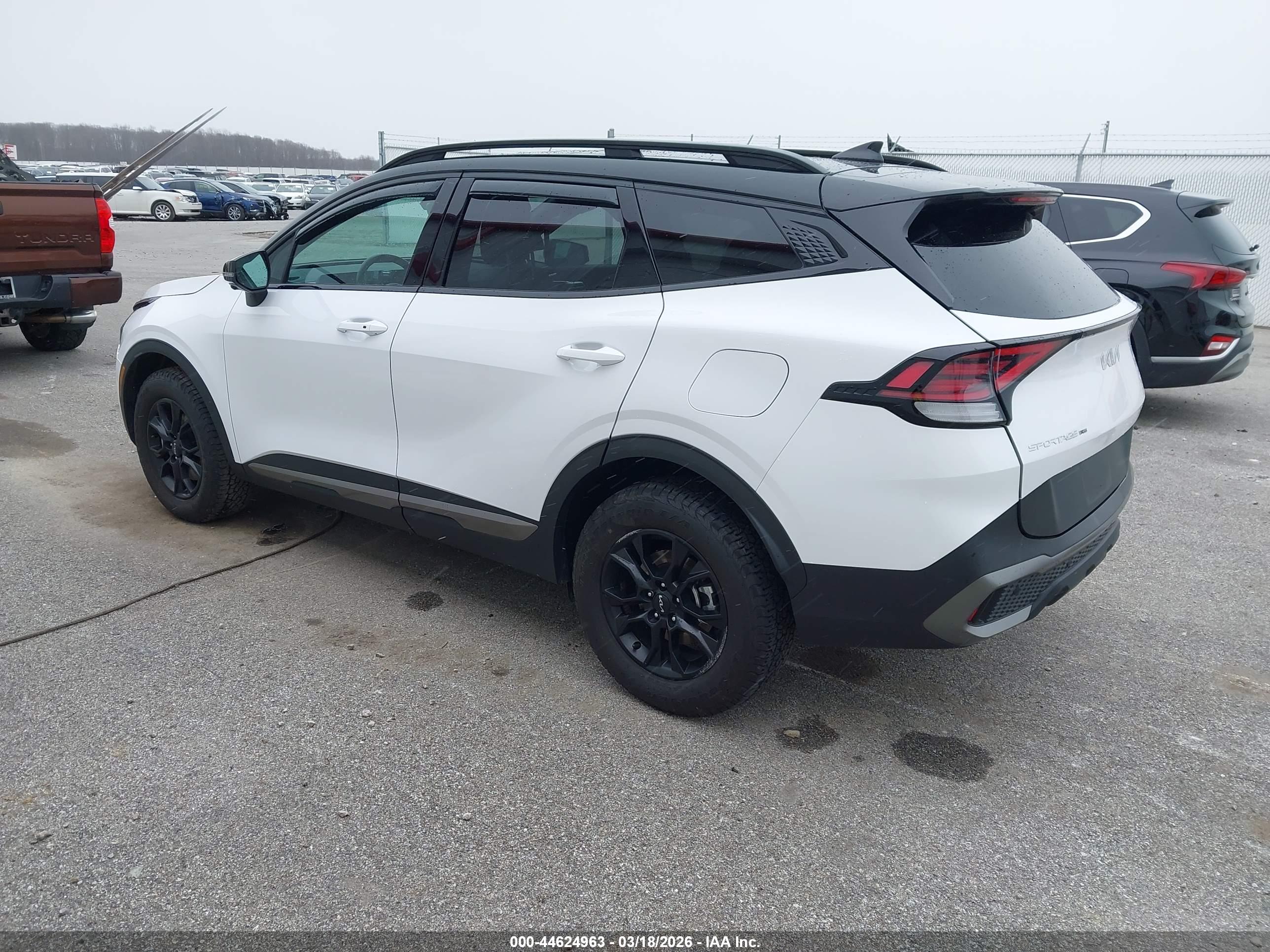 KIA SPORTAGE image 3