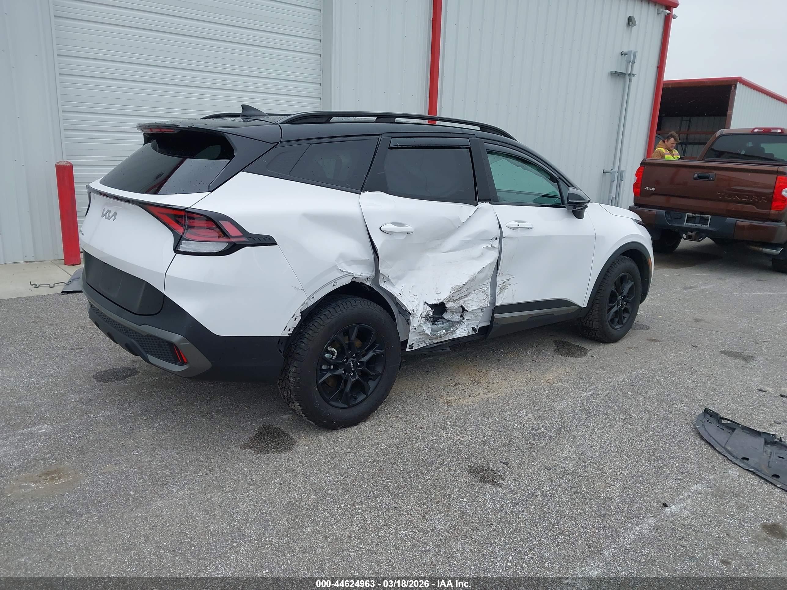 KIA SPORTAGE image 4
