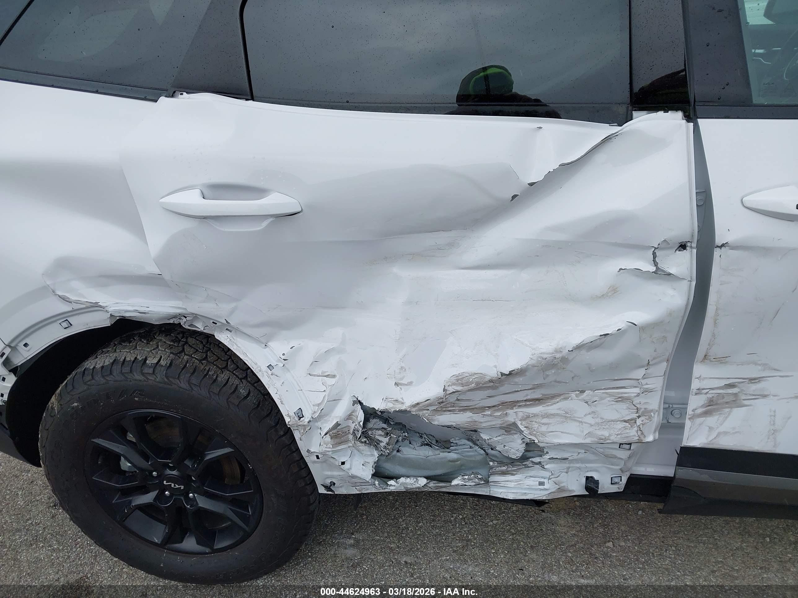 KIA SPORTAGE image 6