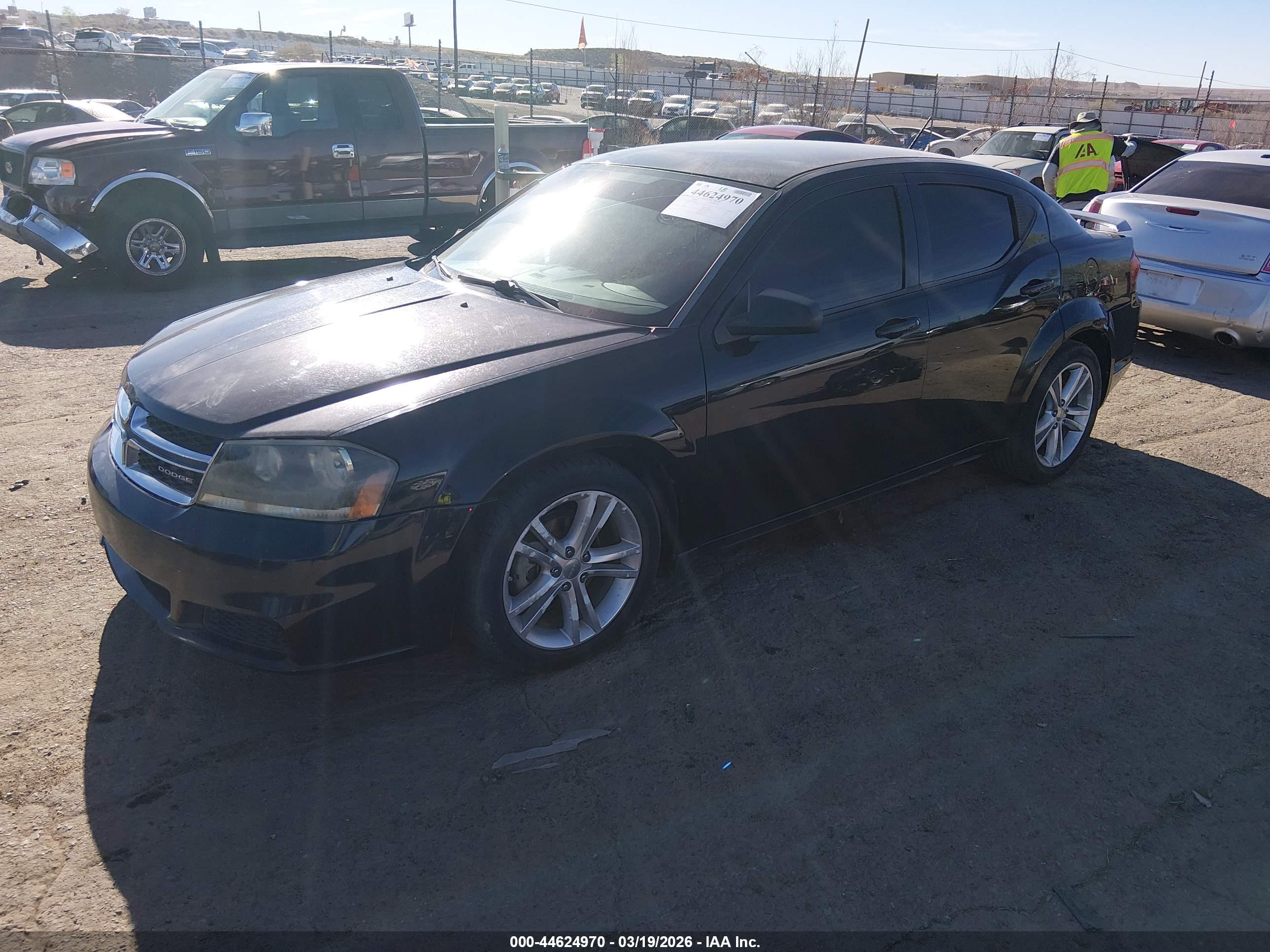 DODGE AVENGER image 2