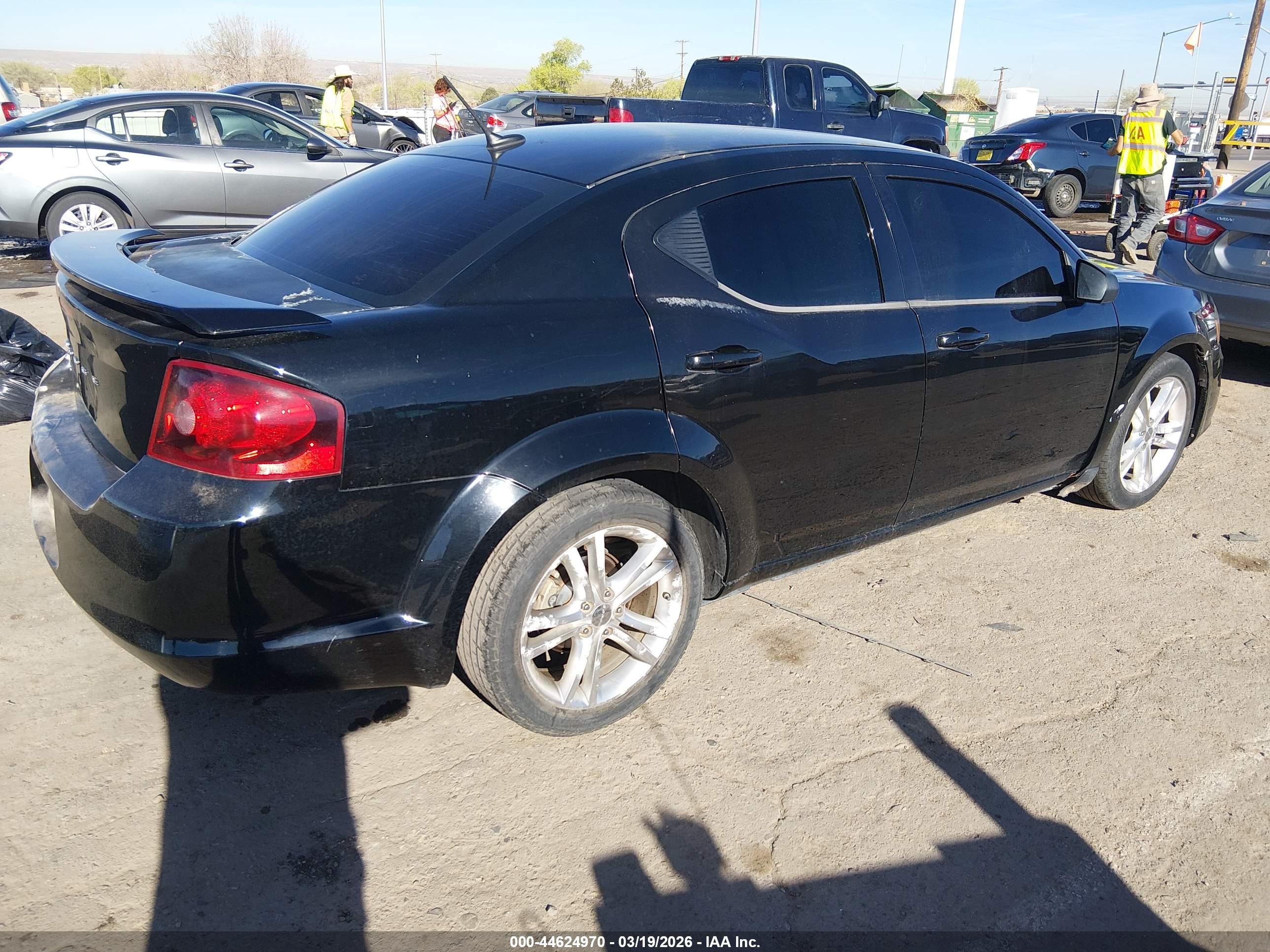 DODGE AVENGER image 4