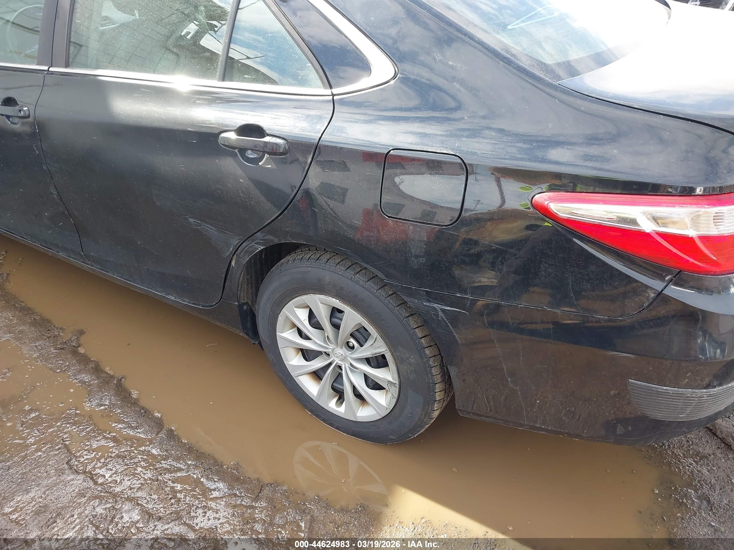 TOYOTA CAMRY image 6
