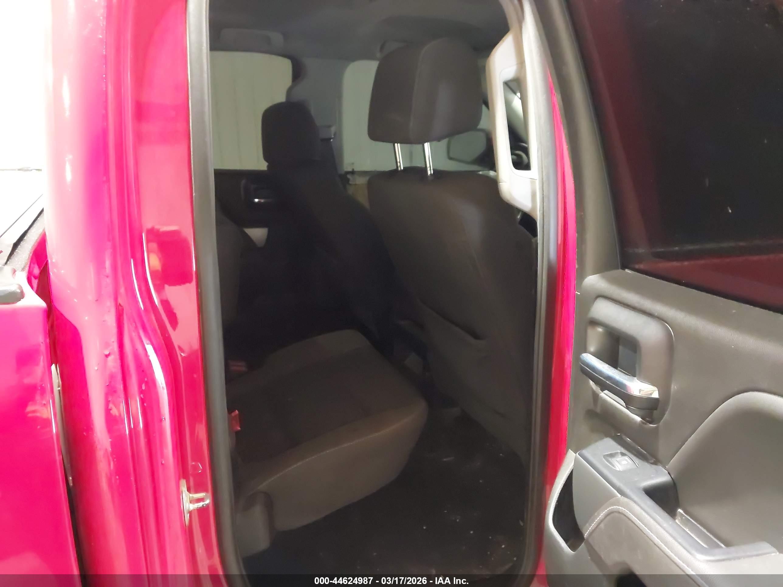 CHEVROLET SILVERADO image 8