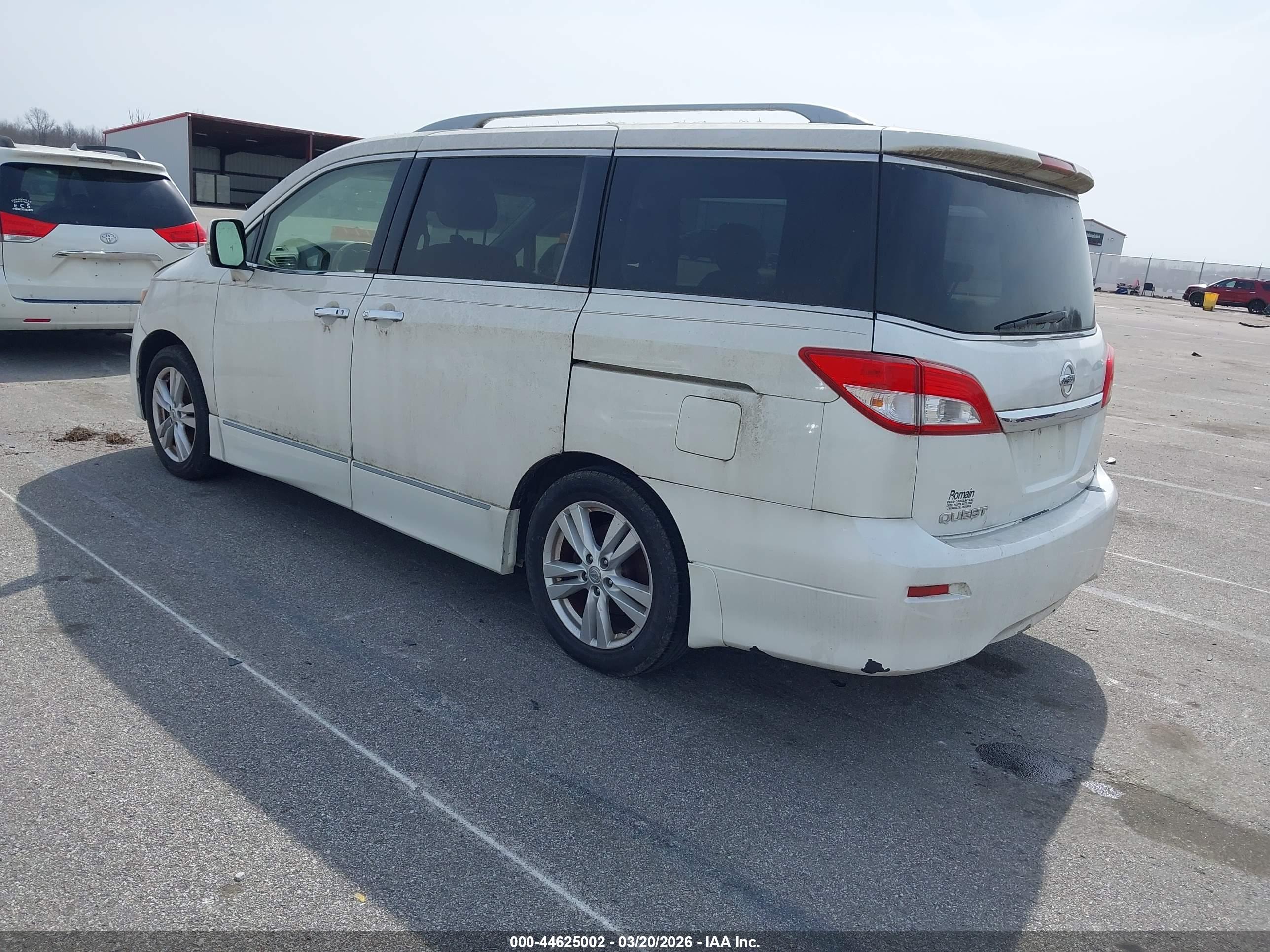 NISSAN QUEST image 3