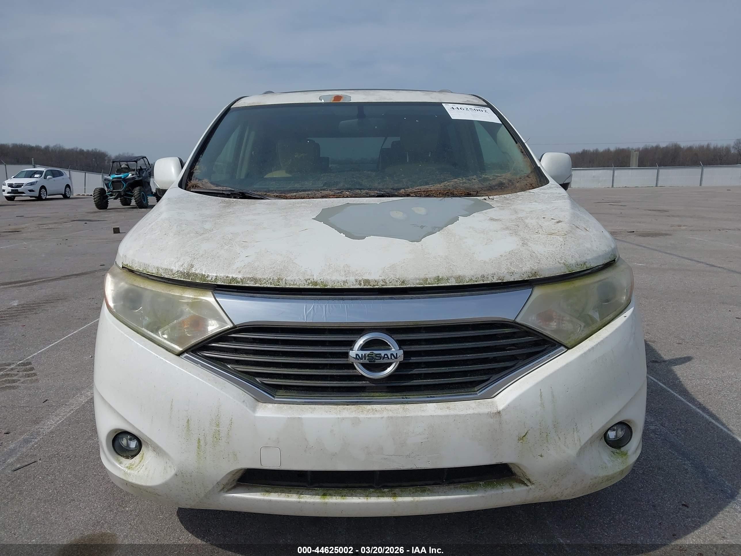 NISSAN QUEST image 6