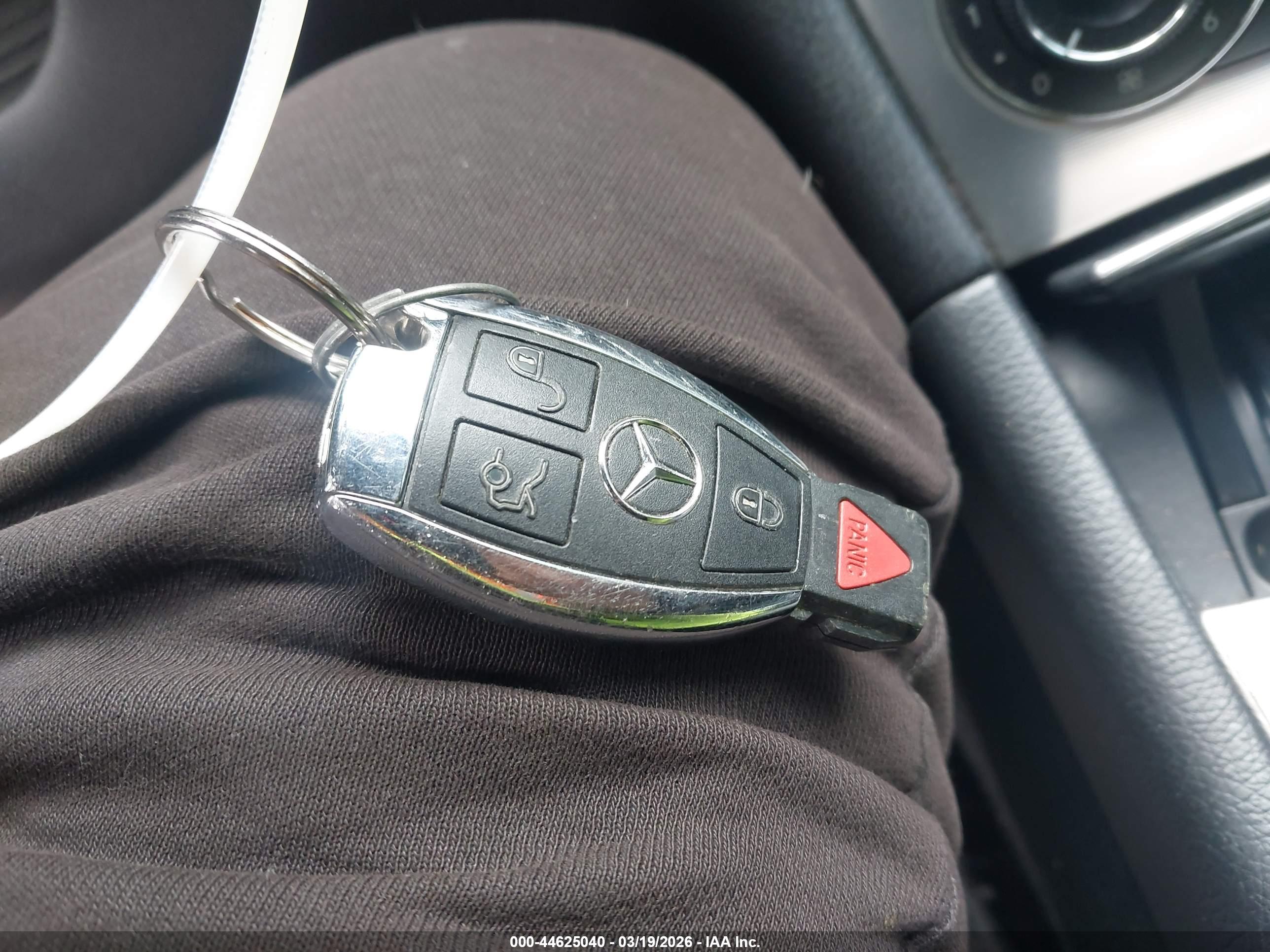 MERCEDES-BENZ C image 11