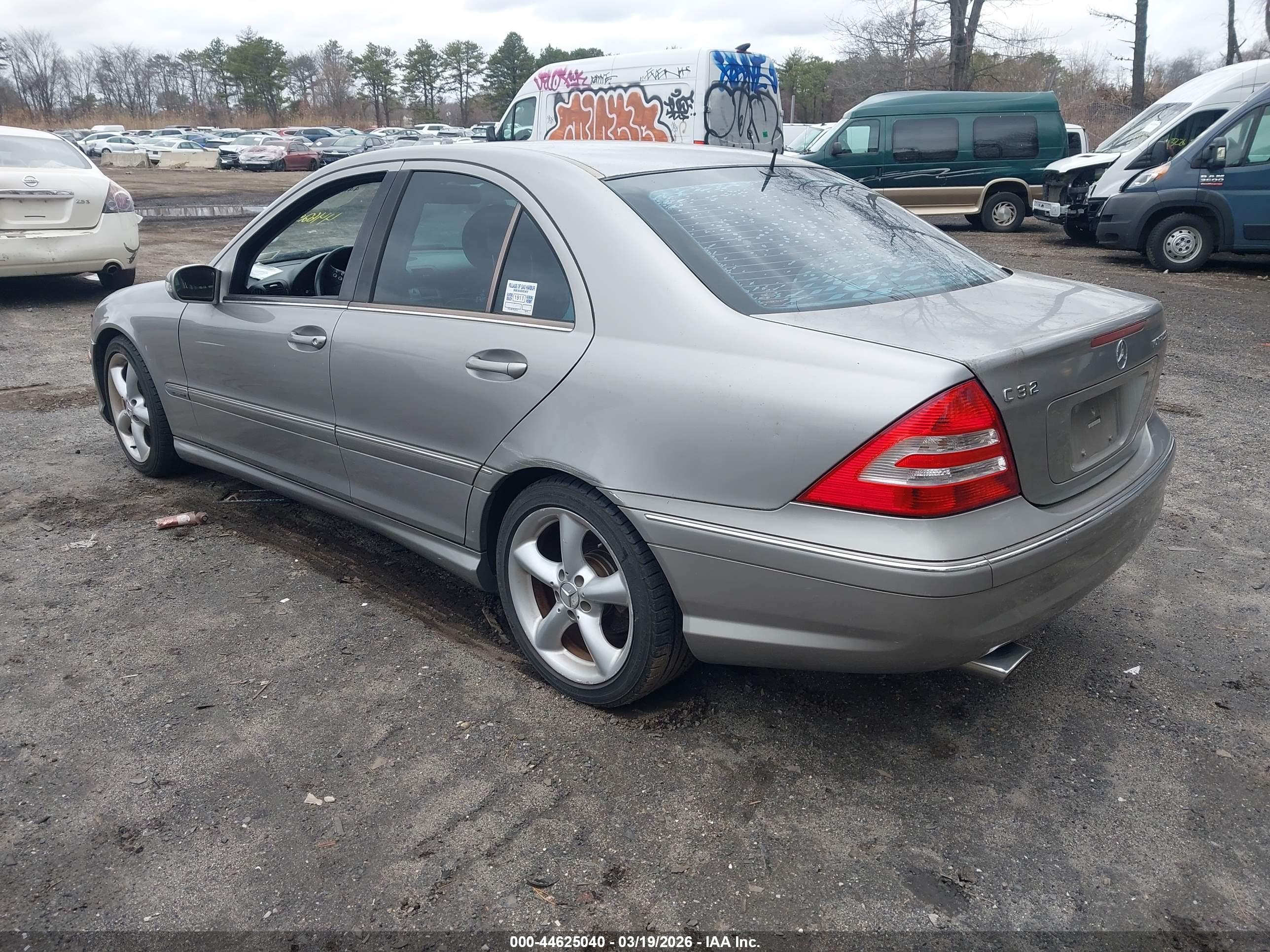 MERCEDES-BENZ C image 3