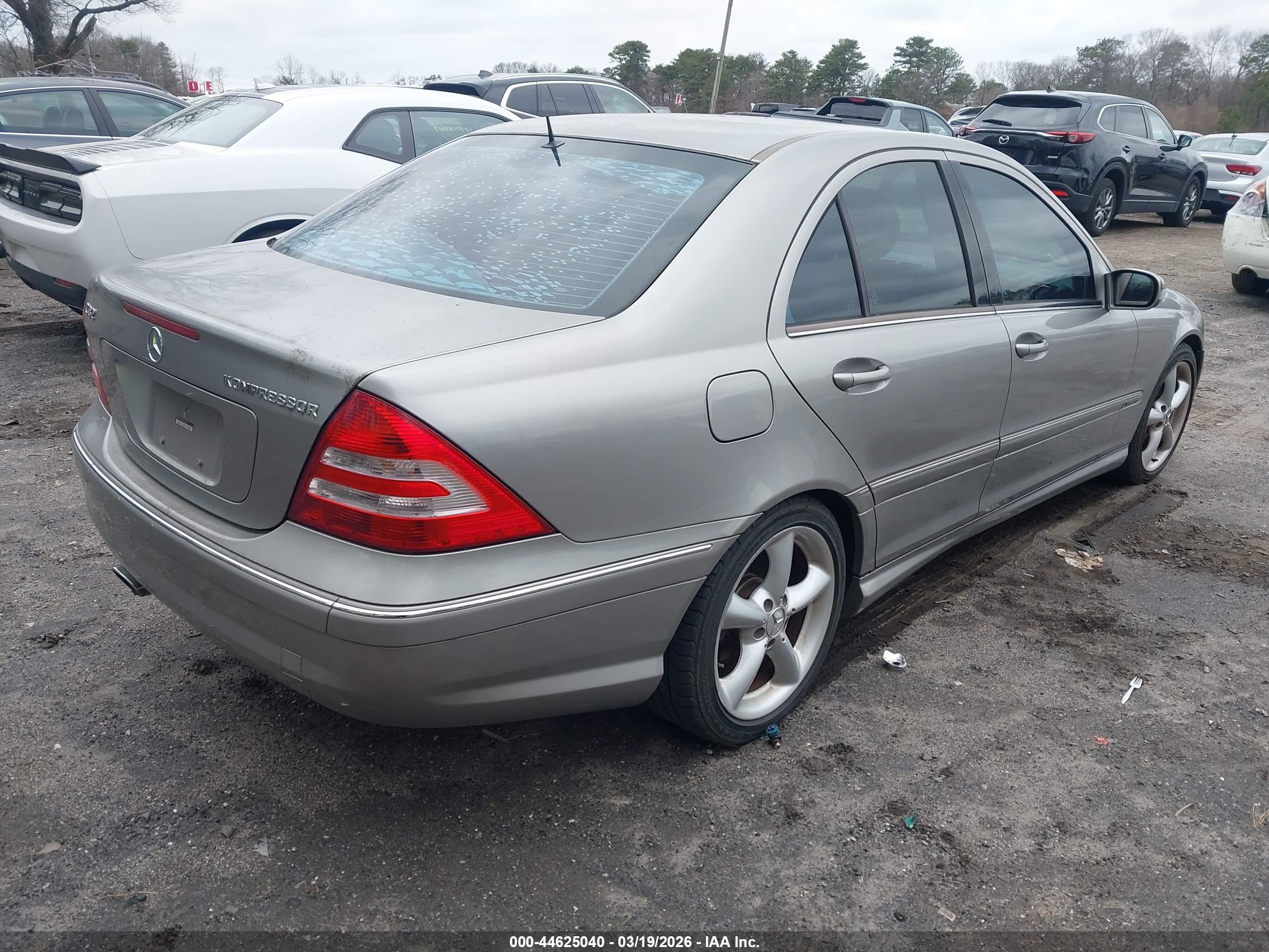 MERCEDES-BENZ C image 4