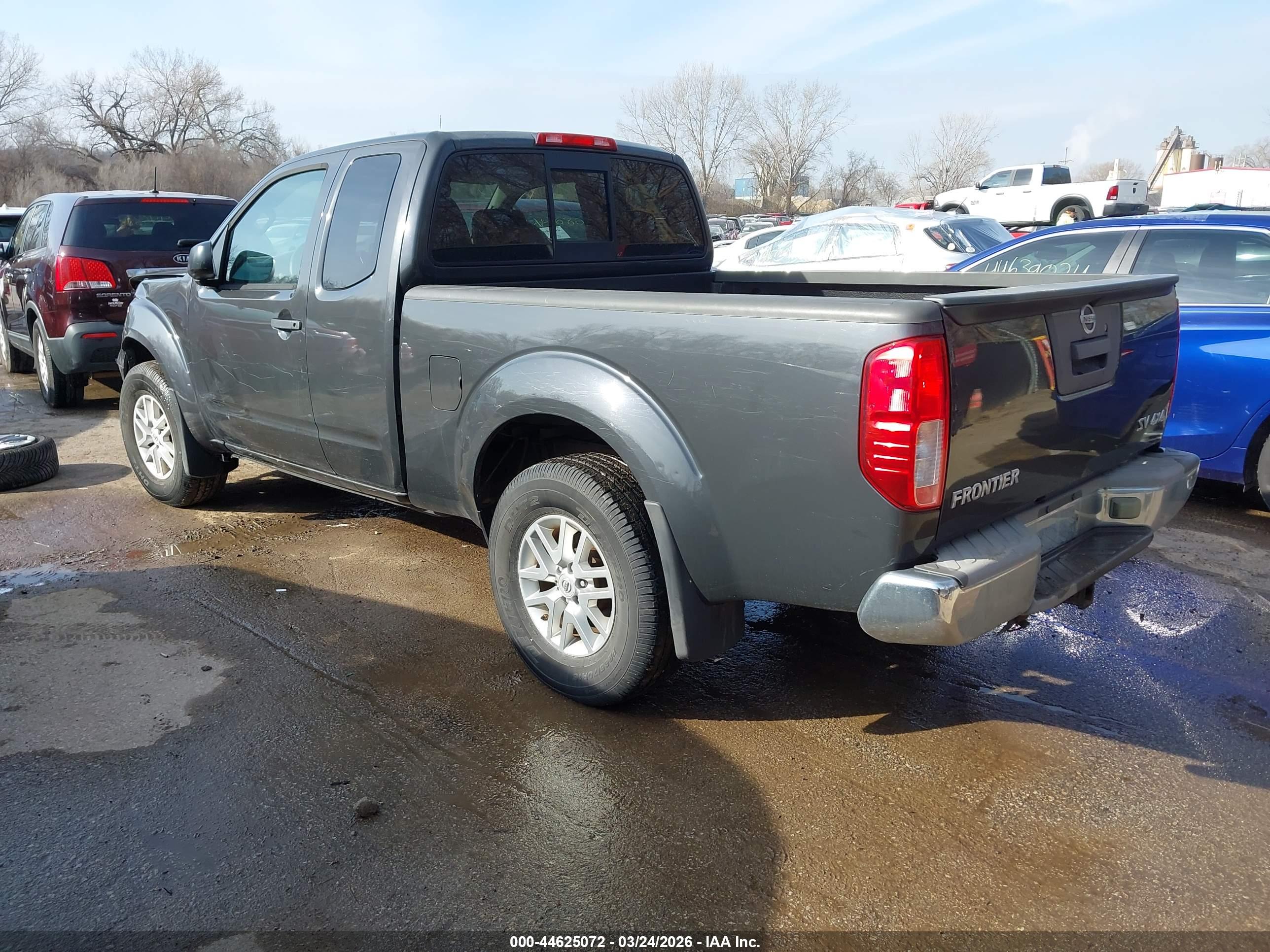 NISSAN FRONTIER image 3