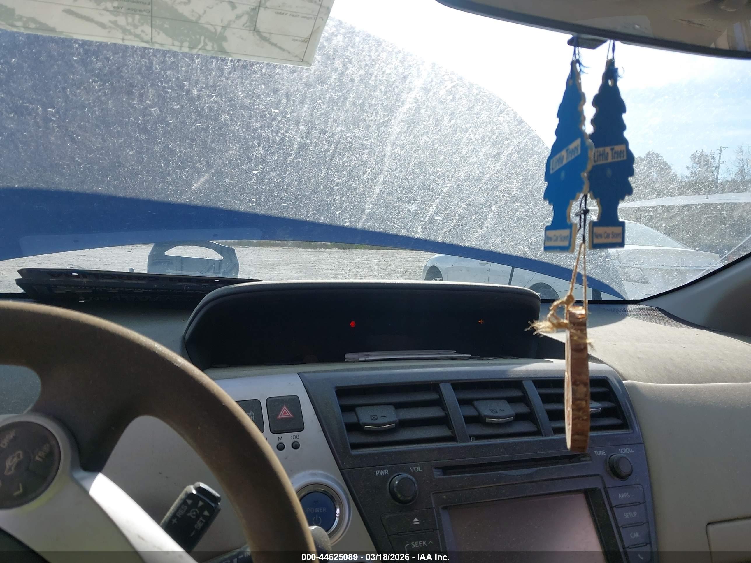 TOYOTA PRIUS image 7