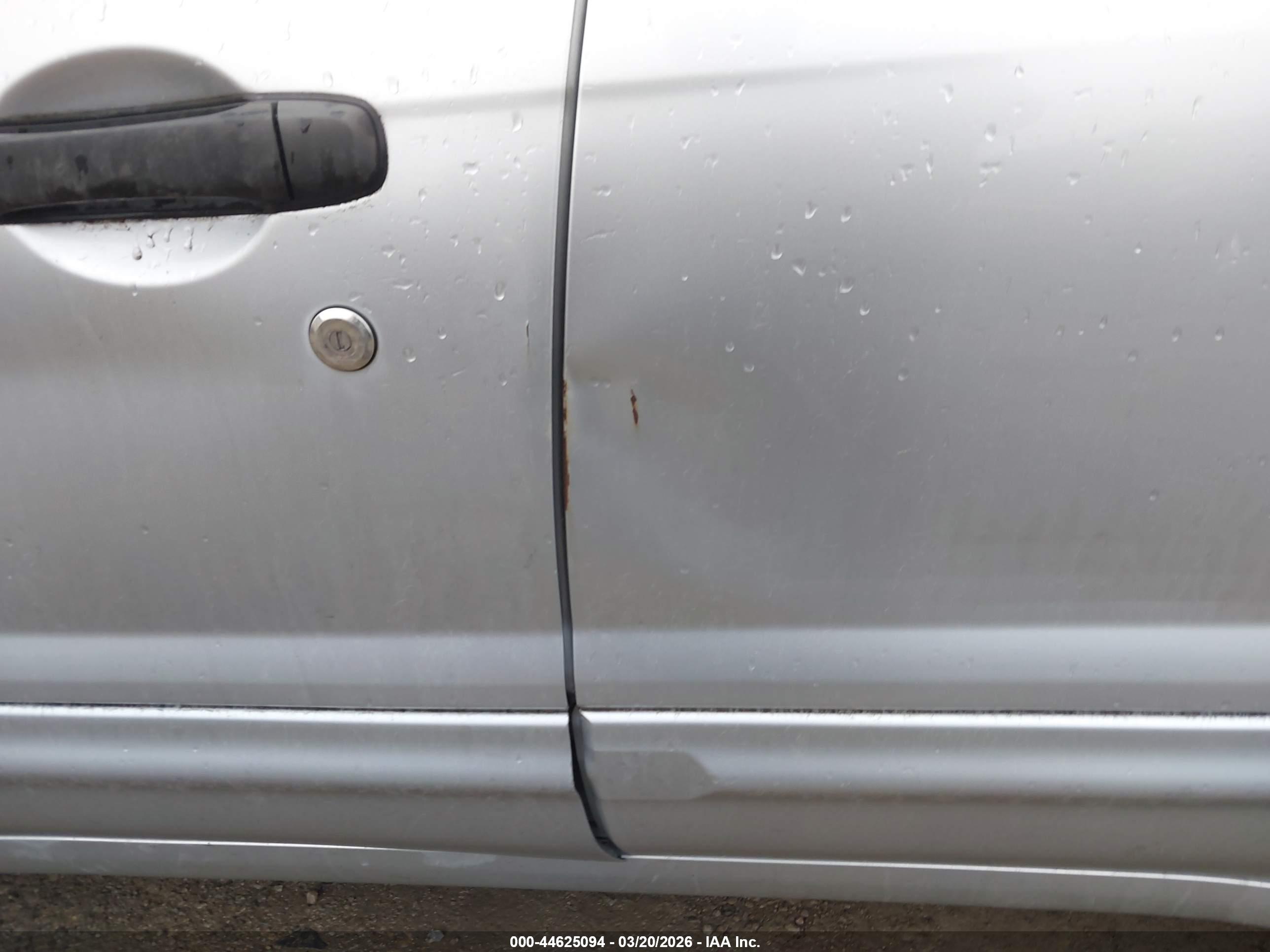 SUBARU FORESTER image 6