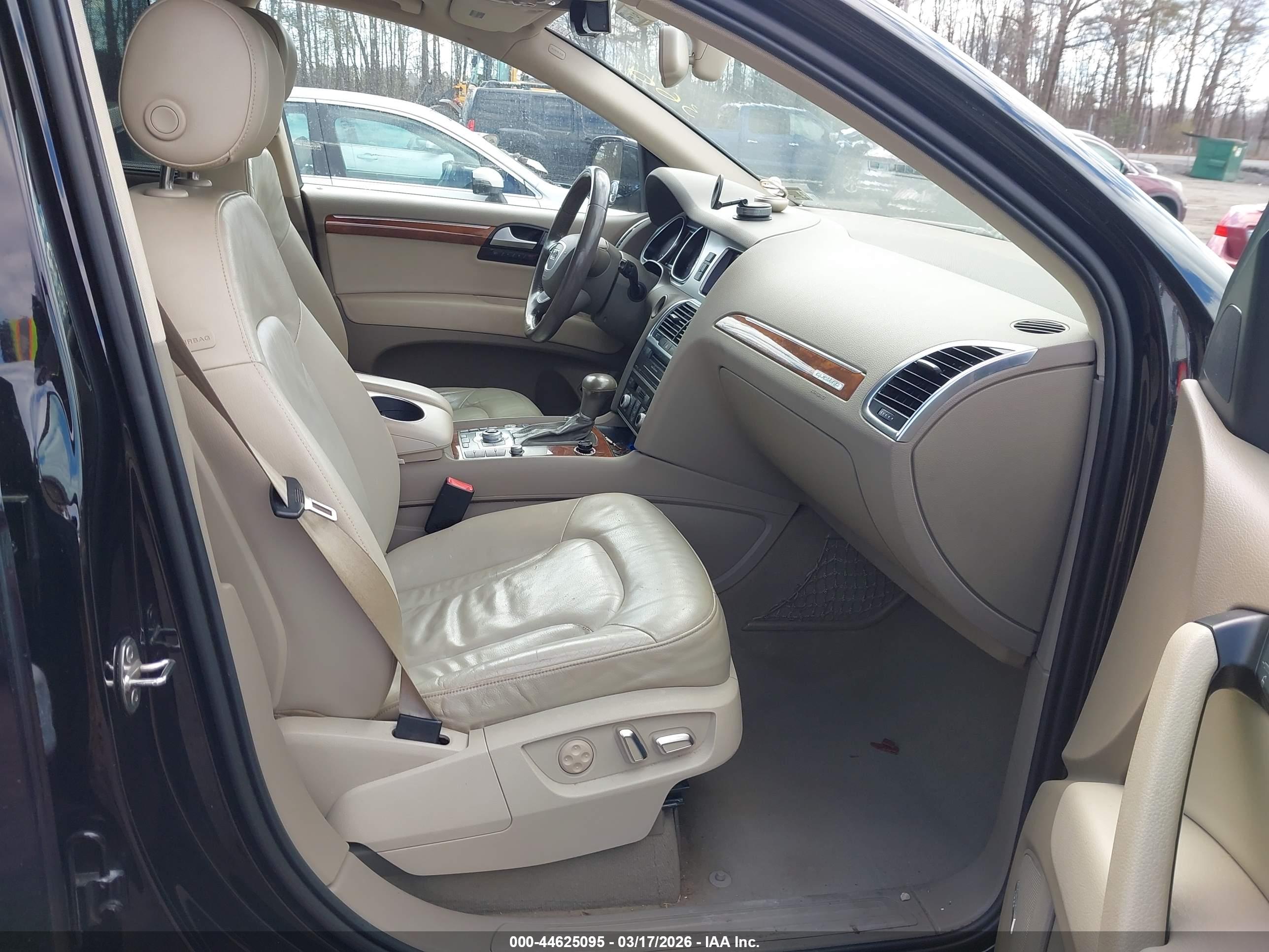 AUDI Q7 image 5