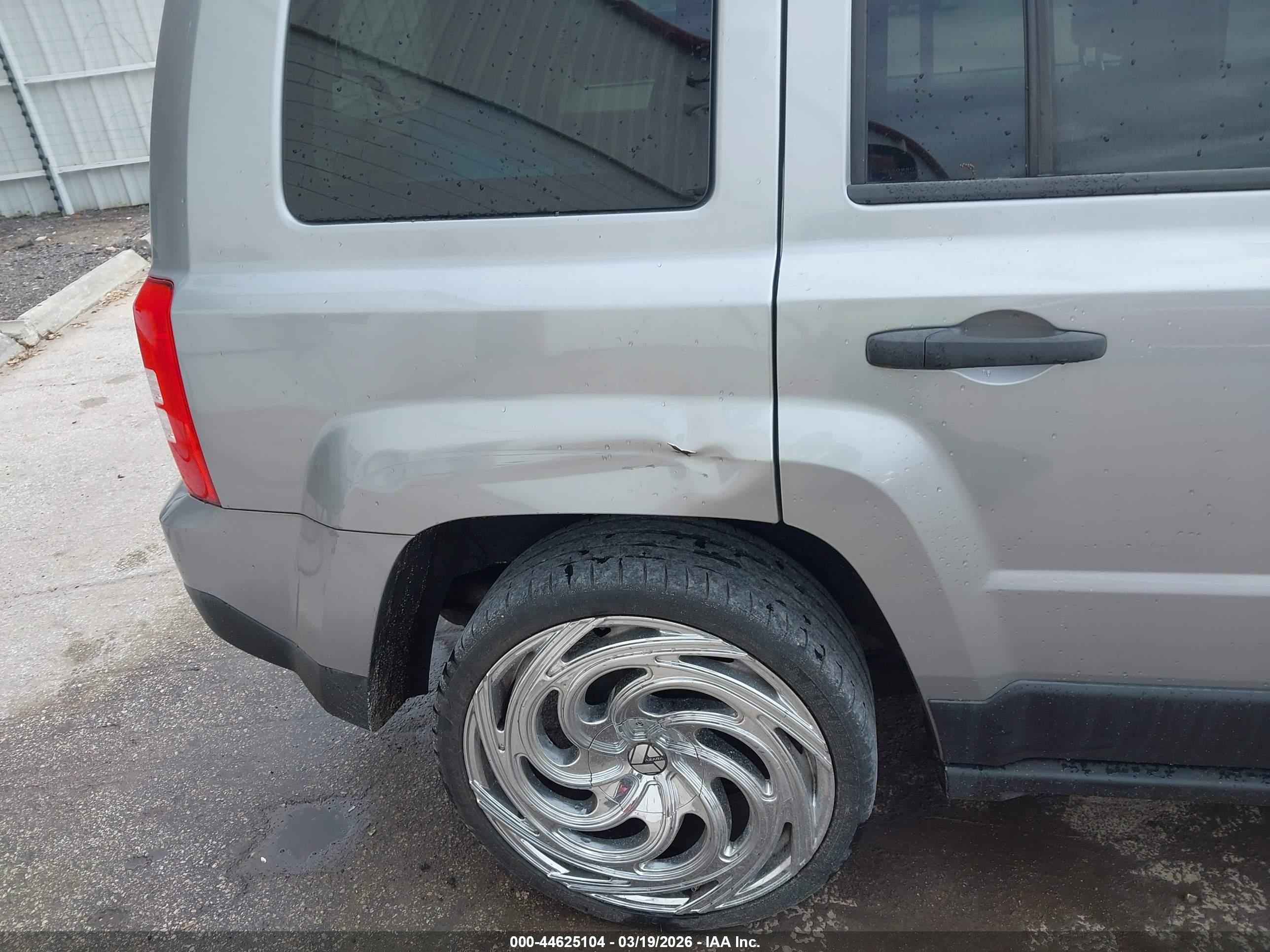 JEEP PATRIOT image 6