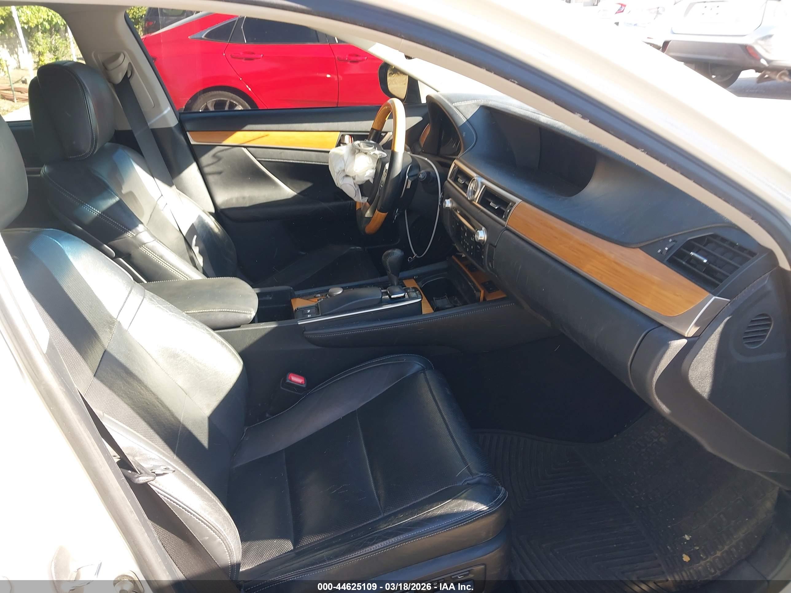 LEXUS GS image 5