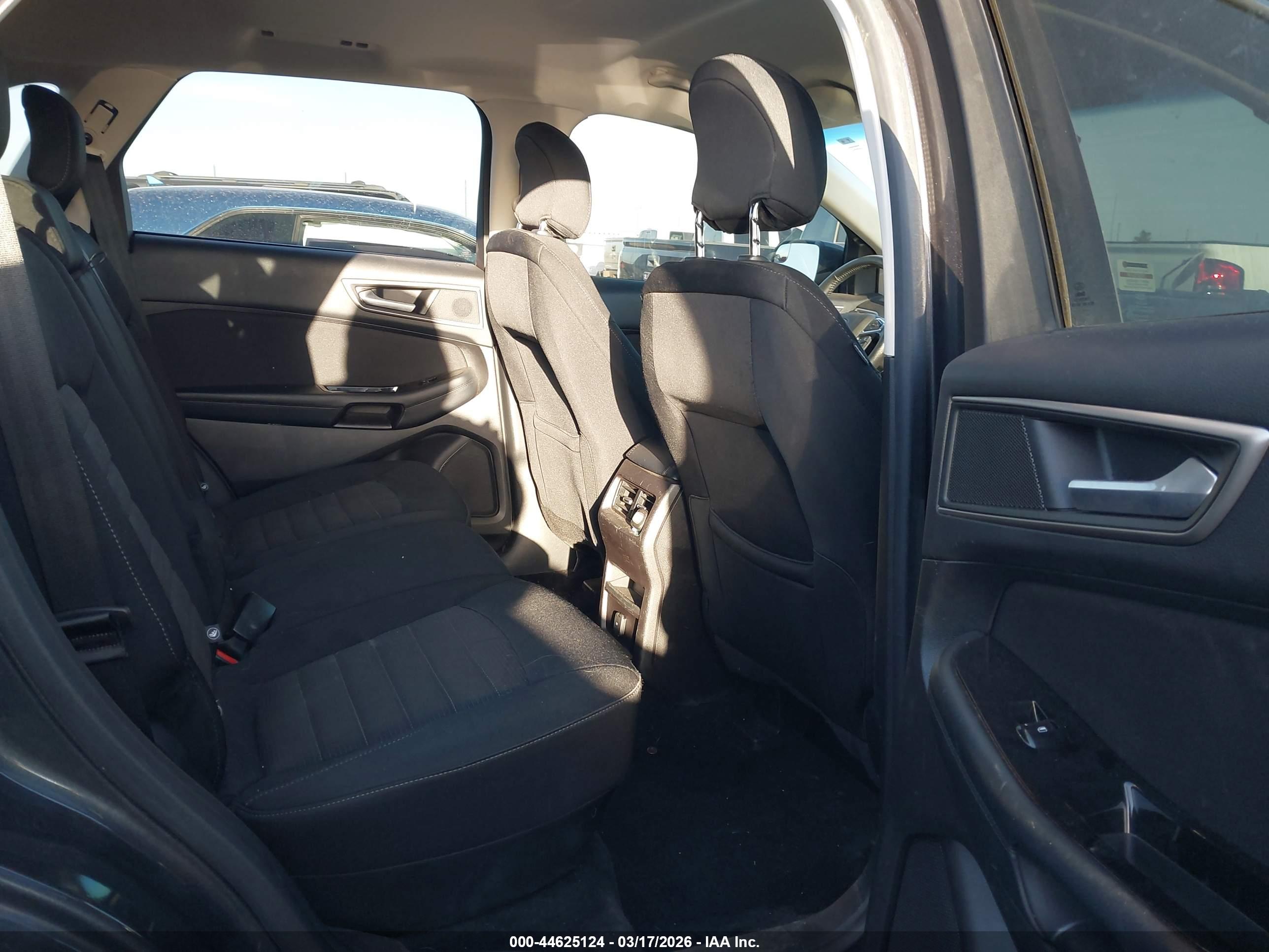 FORD EDGE image 8