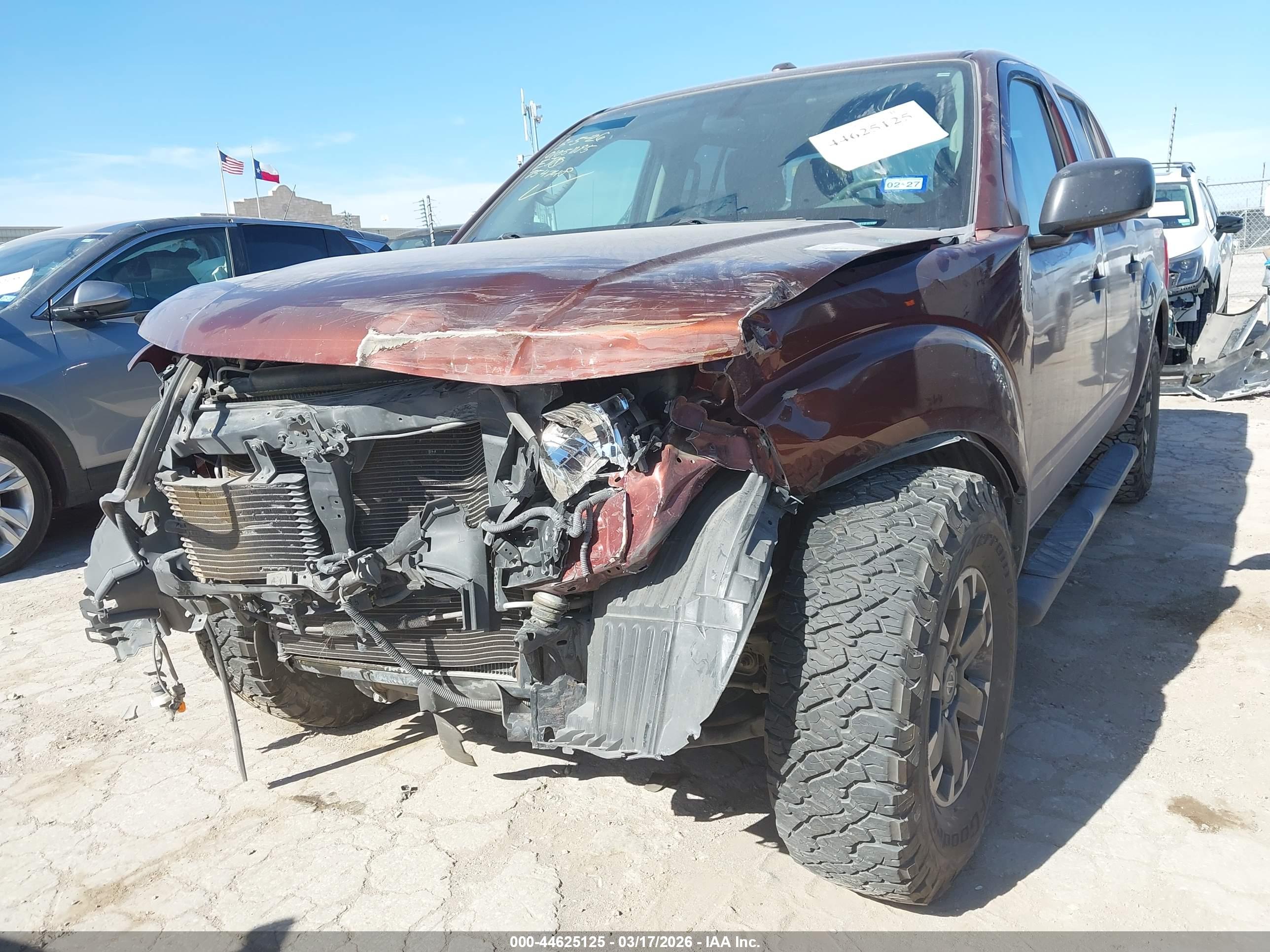 NISSAN FRONTIER image 6